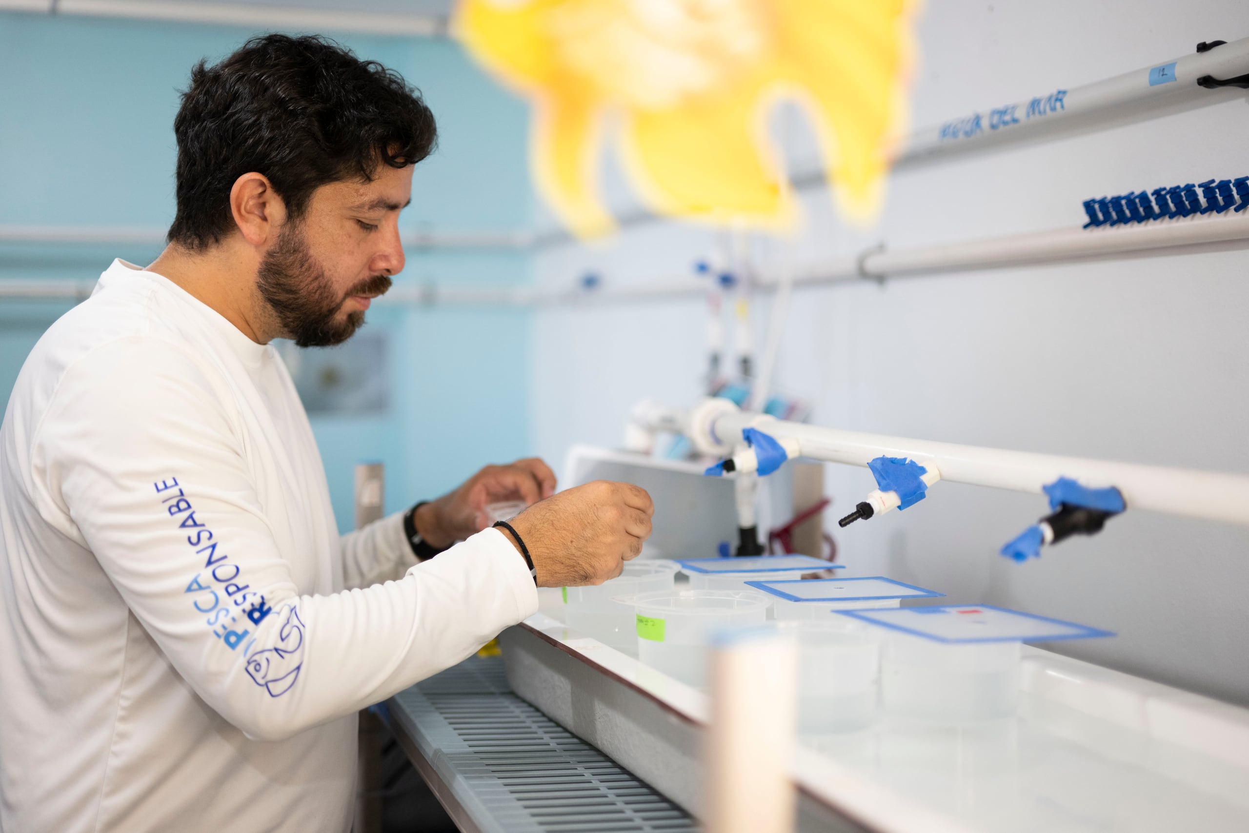 El biólogo Raimundo Espinoza Chirinos dirige la organización Conservación ConCiencia, a cargo del proyecto.