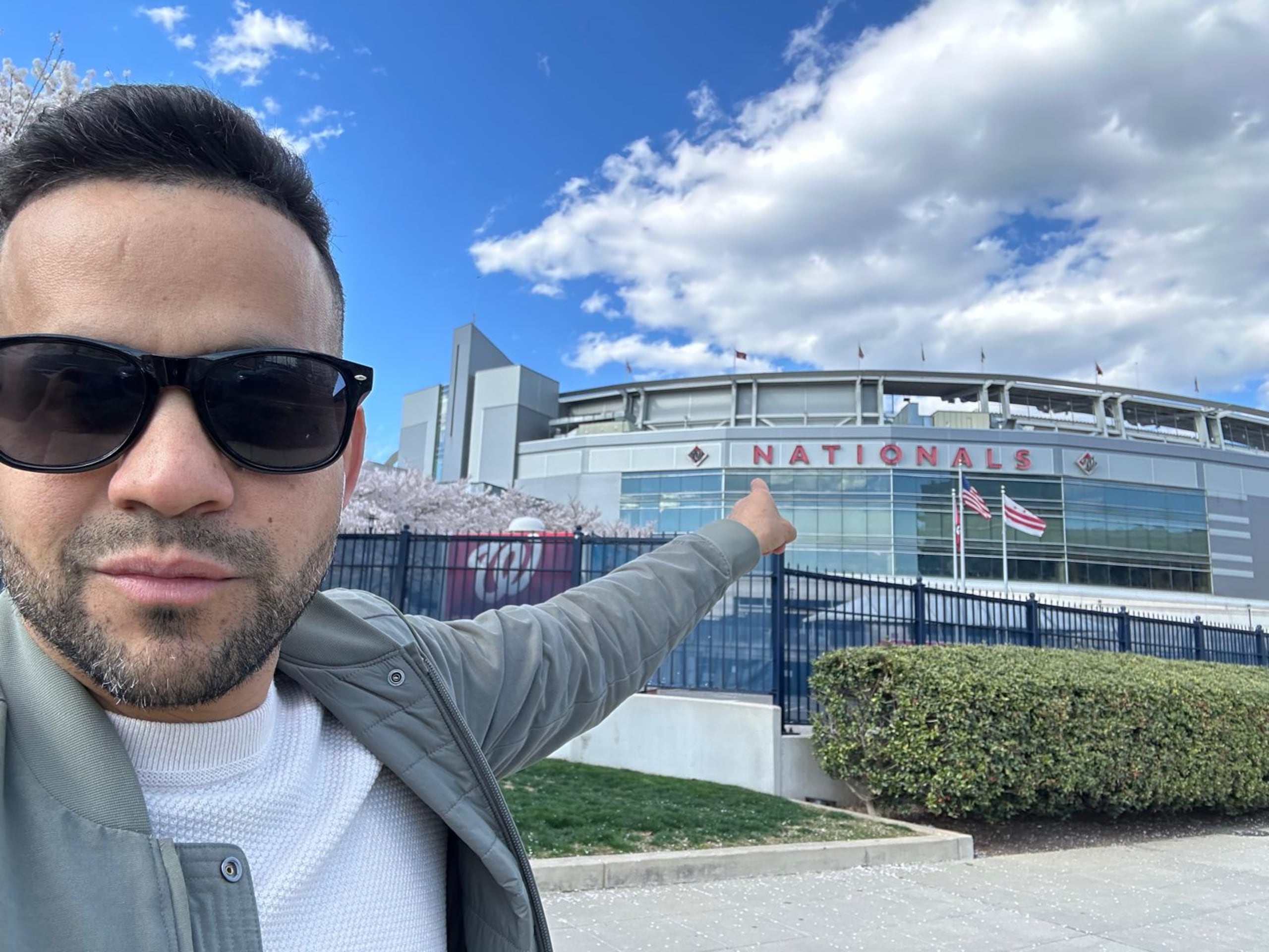 El chef Andrés Cardenas está a cargo de confeccionar los menús para los peloteros y cuerpo técnico de los National así como a los árbitros para los juegos locales.