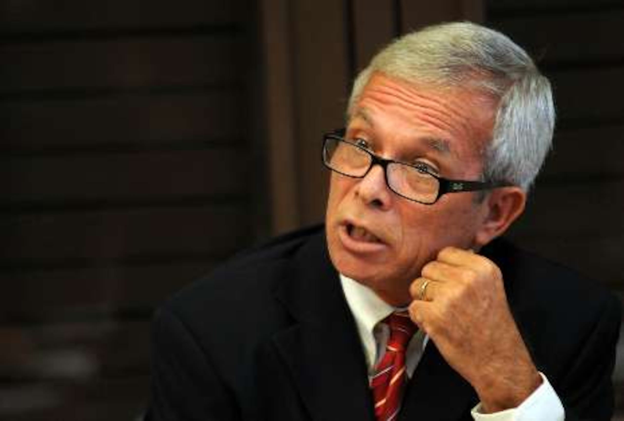 El rector del RUM, Miguel Muñoz, fue secretario de Agricultura bajo Pedro Rosselló, y su retorno a la presidencia de la UPR se venía anticipando como secuela de la salida de De la Torre. <font color="yellow">(Para Primera Hora / Archivo / Olimpo Ramos)</font>