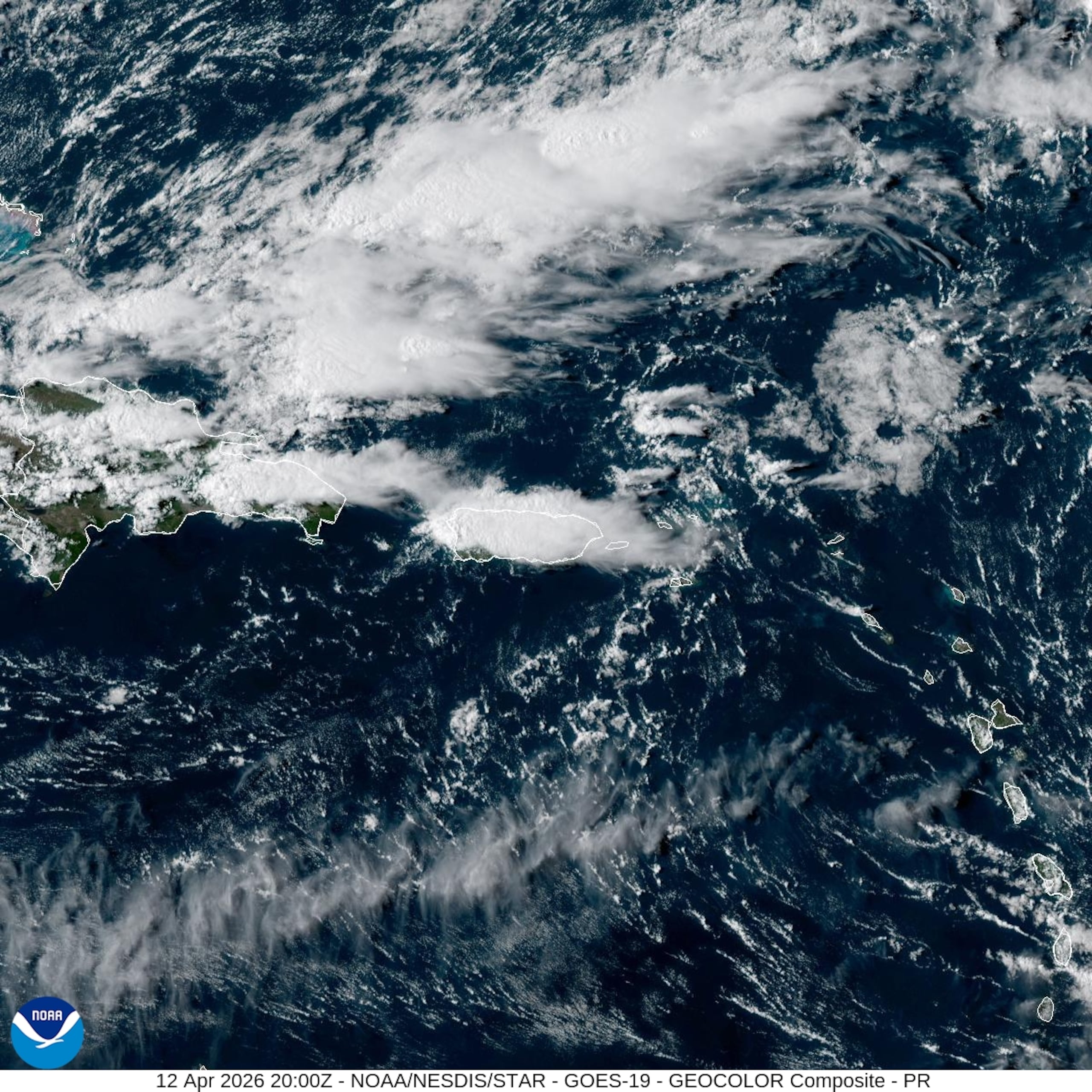 Los efectos de la vaguada se sintieron hoy en República Dominicana y se espera que lleguen a Puerto Rico pronto.