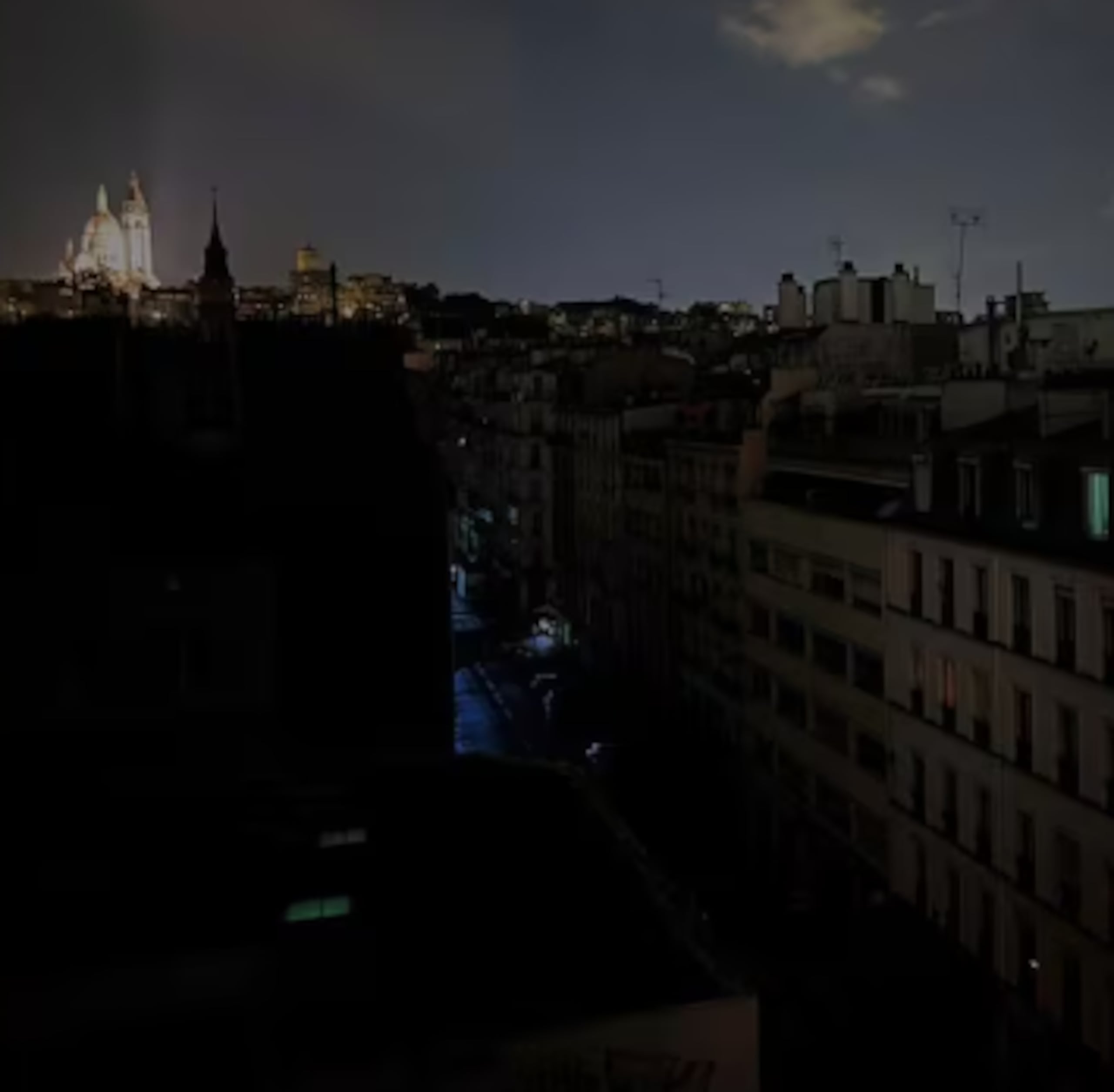 El apagón se extendió por varias ciudades, lo que dejó a miles de personas sin servicio.