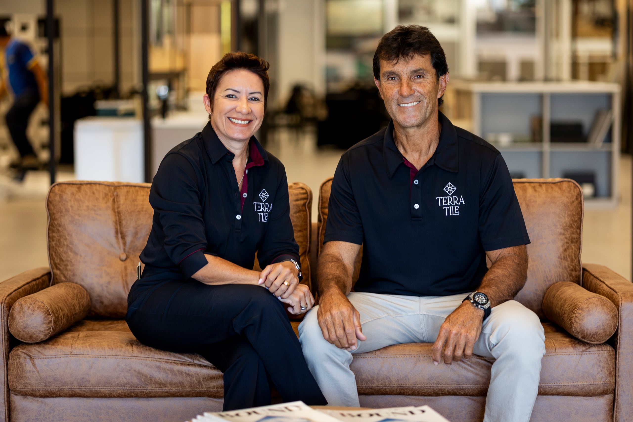 Gloricruz Reyes Rivera y Nelson Ruiz Colón, propietarios de Terra Tile, en Vega Alta.
