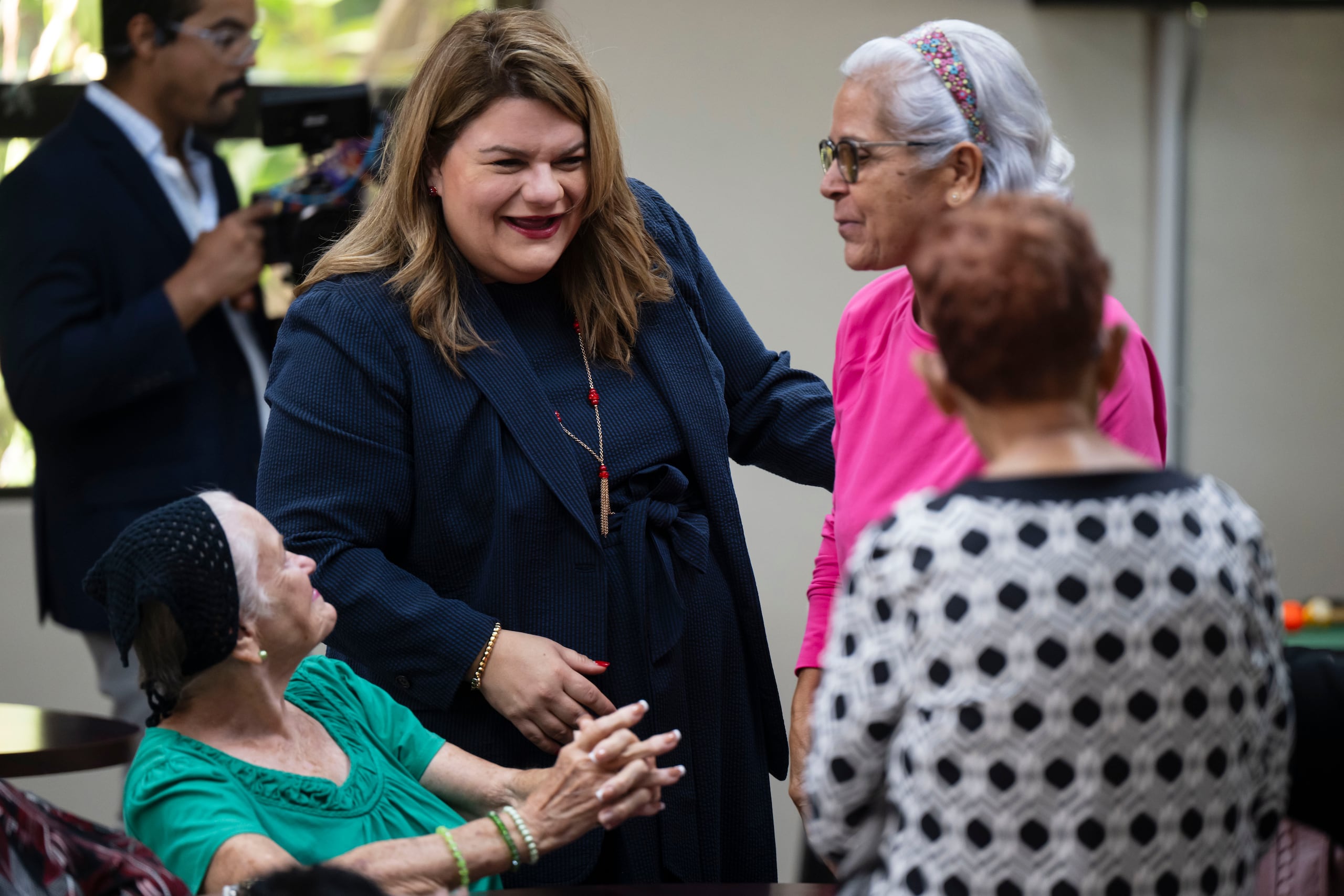 Jenniffer González hizo el anuncio en el Centro de Envejecientes Luis Muñoz Rivera, en Guaynabo.