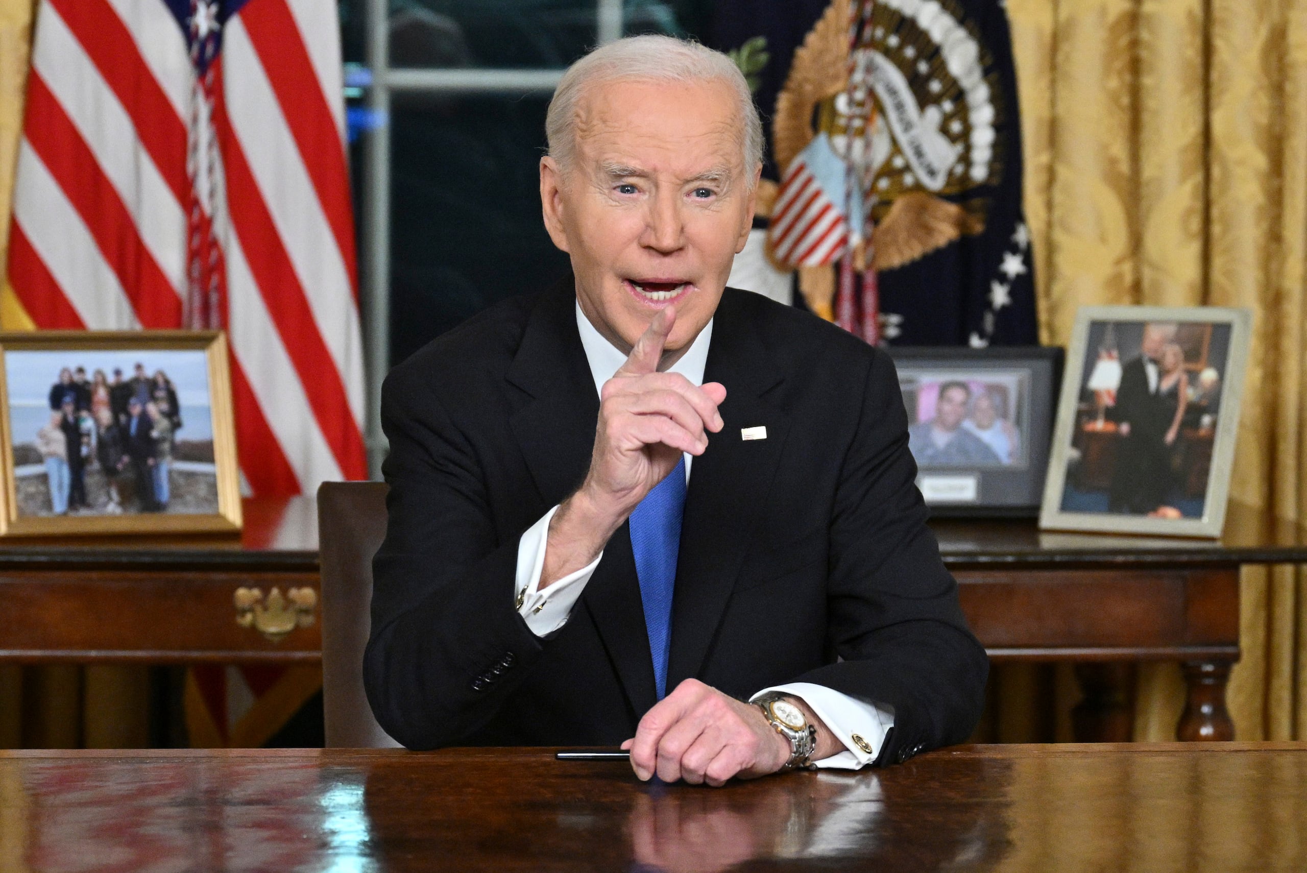 El presidente Joe Biden habla desde la Oficina Oval de la Casa Blanca durante su discurso de despedida el miércoles 15 de enero de 2025 en Washington.