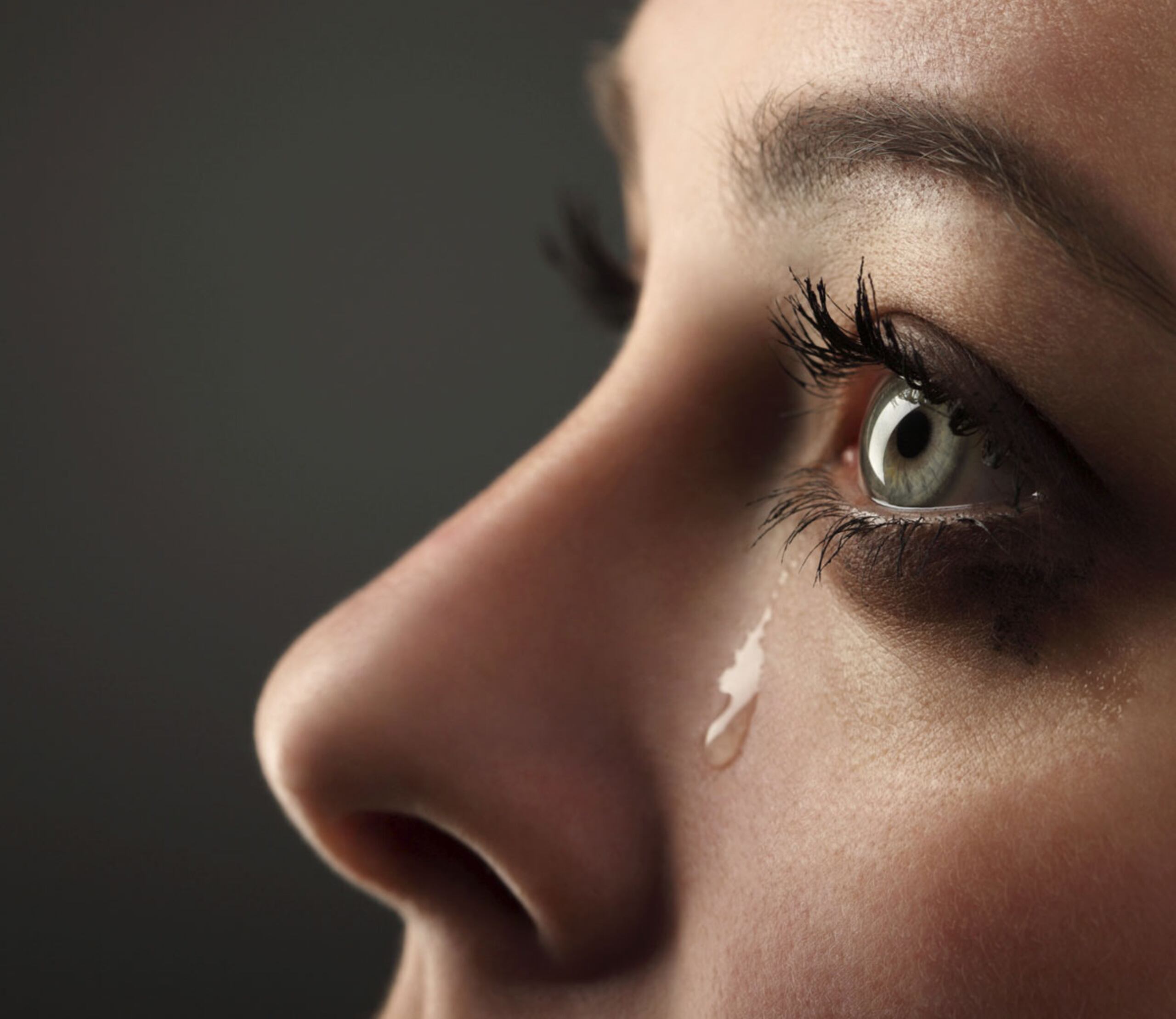 varios estudios indican que el cuerpo no es capaz de estar llorando de forma ininterrumpida durante demasiado tiempo.