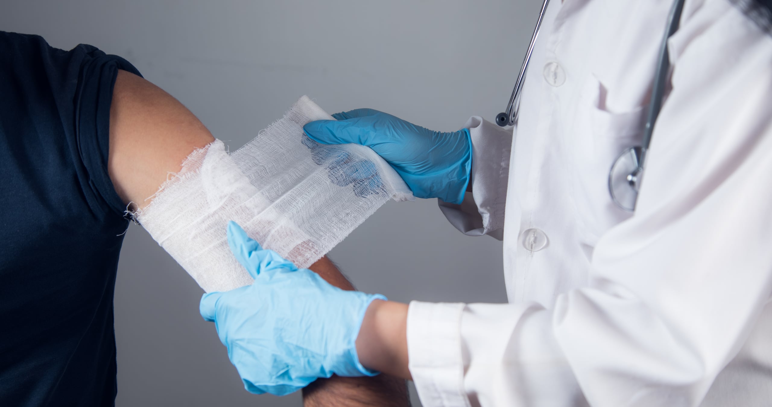 El cuidado de hasta las heridas más leves y que pudieran parecer insignificantes puede hacer la diferencia en el desarrollo de complicaciones más serias cuando se padece de diabetes.