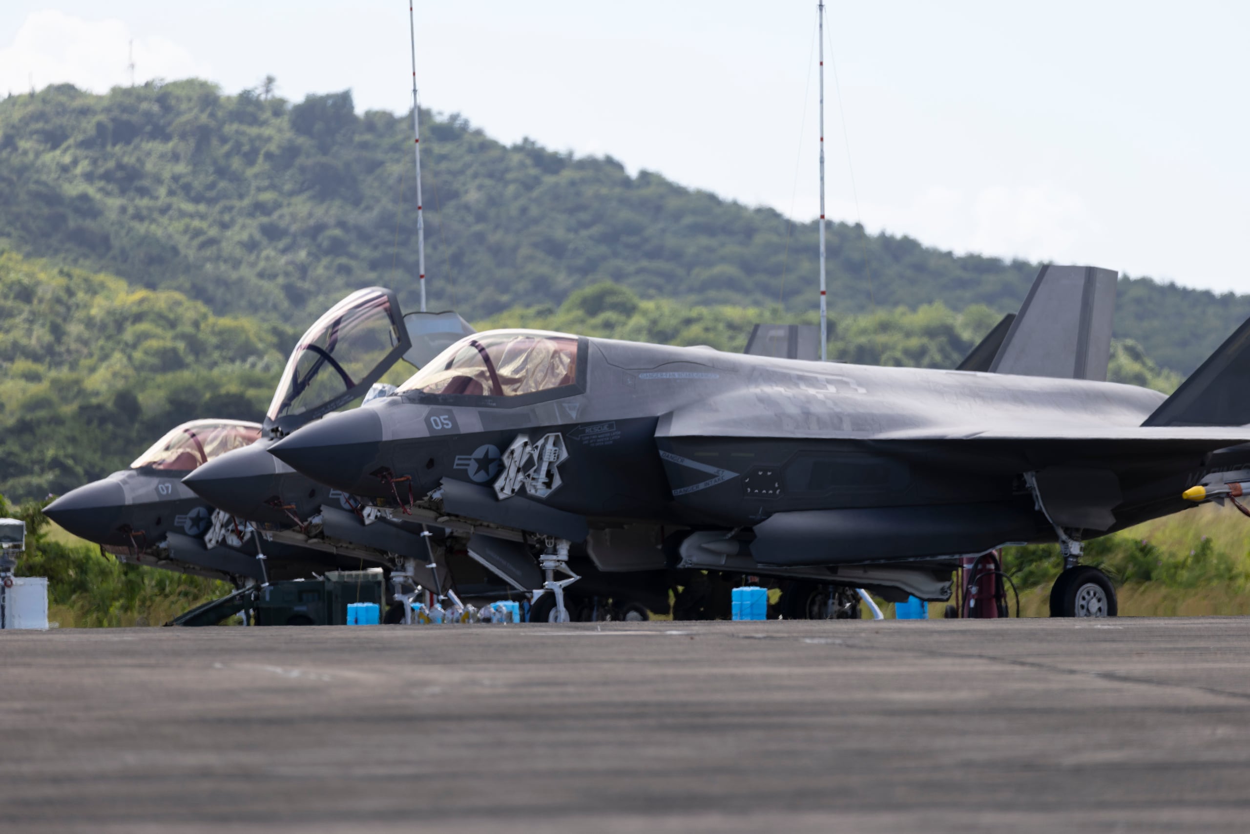 Por los pasados meses, las Fuerzas Armadas de los Estados Unidos han estado llevando a cabo operaciones en el aeropuerto José Aponte de la Torre, en Ceiba.
Foto por:
Xavier Araújo | GFR Media
xavier.araujo@gfrmedia.com