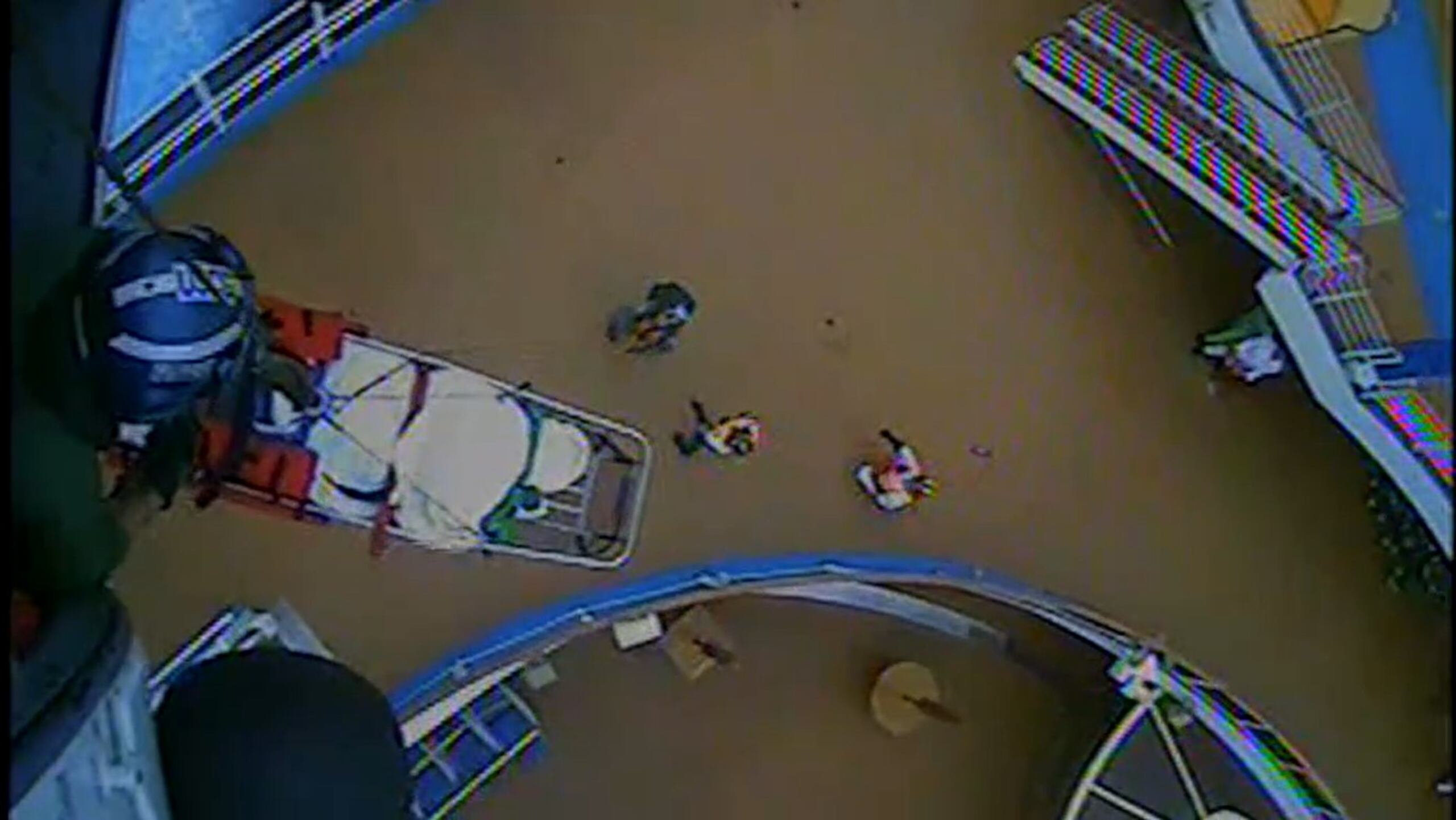 La mujer fue transportada hasta el aeropuerto de Isla Grande y de allí conducida al Centro Médico de Río Piedras.