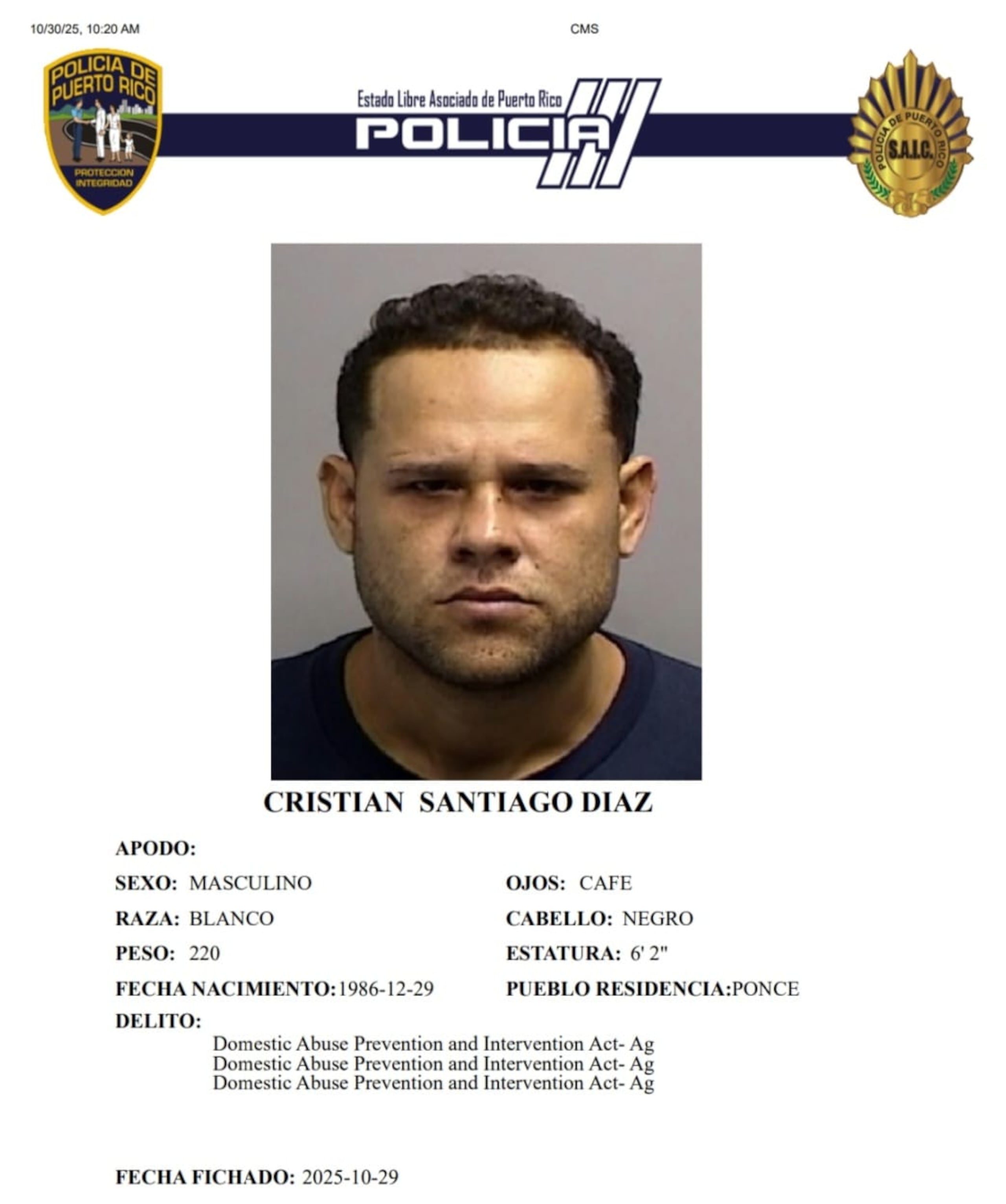 Cristian Santiago Díaz, enfrenta cargos por violencia doméstica y maltrato de menores.