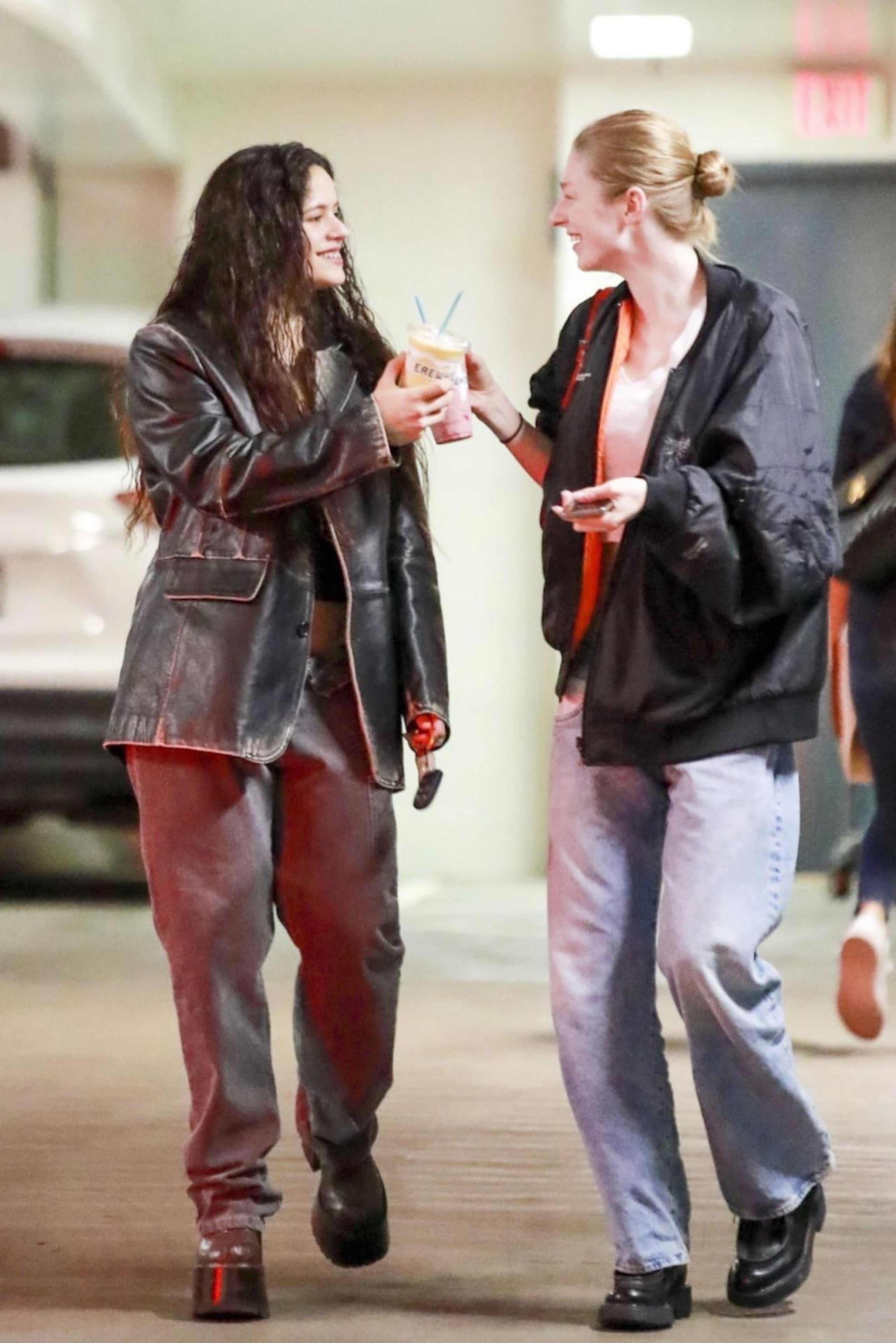Rosalía y Hunter Schafer.
