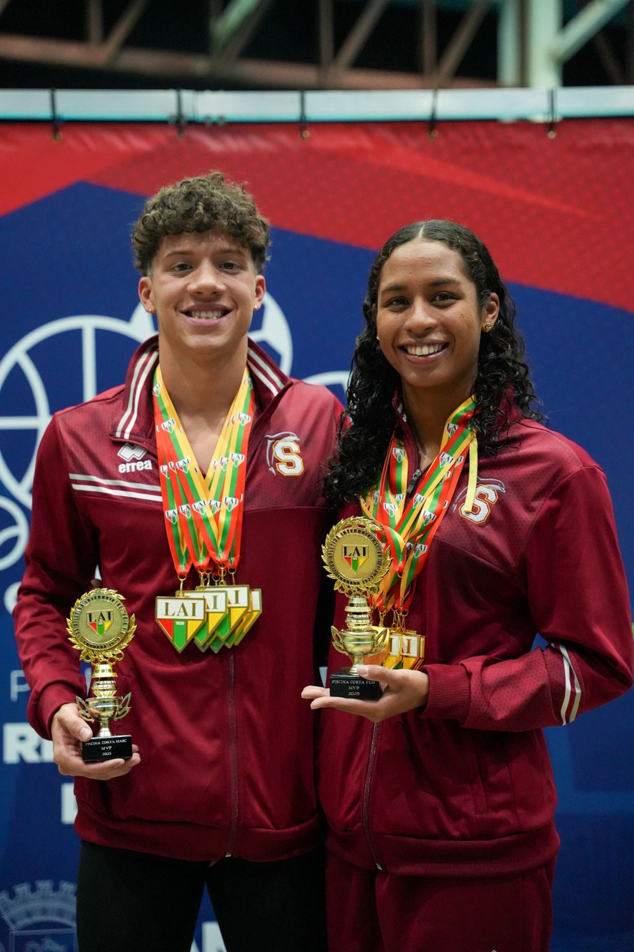 Diego Resto y Daniela Pacheco fueron los nadadores más valiosos de la competencia.