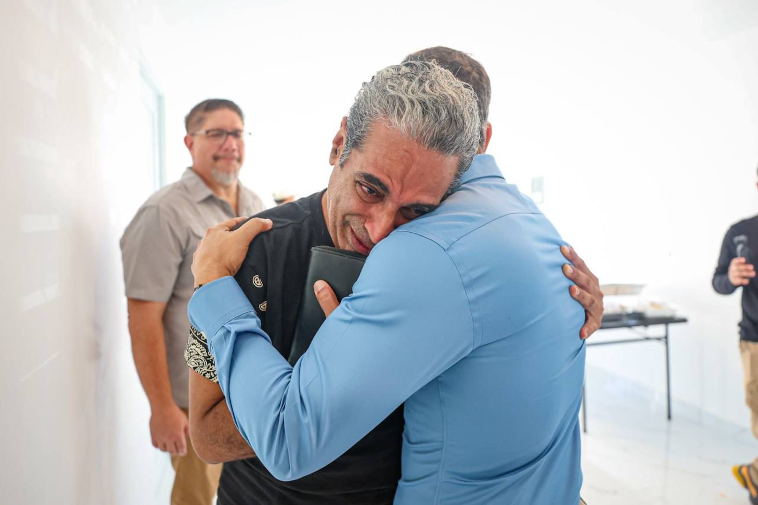 "Para nosotros, cada hogar representa una historia y una urgencia diferente", expresó el alcalde de San Juan, Miguel Romero.