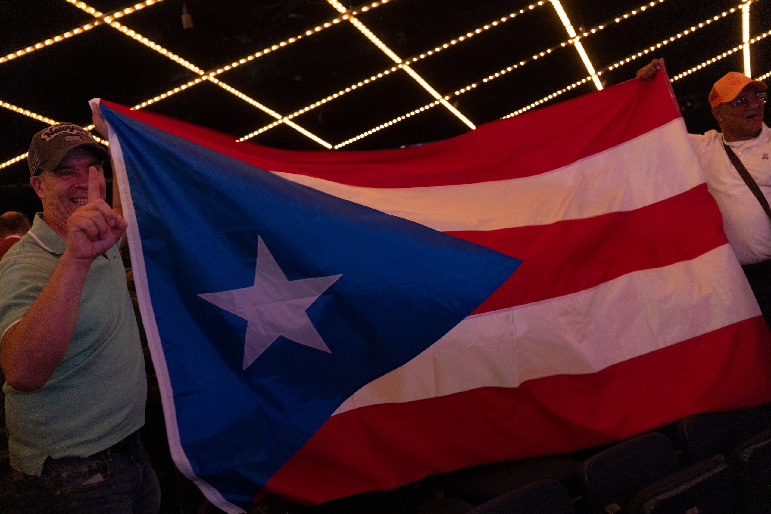 Cientos de boricuas se dieron cita al Theatre del Madison Square Garden, de Nueva York, para apoyar a Amanda Serrano en el pesaje de su pelea contra Katie Taylor.