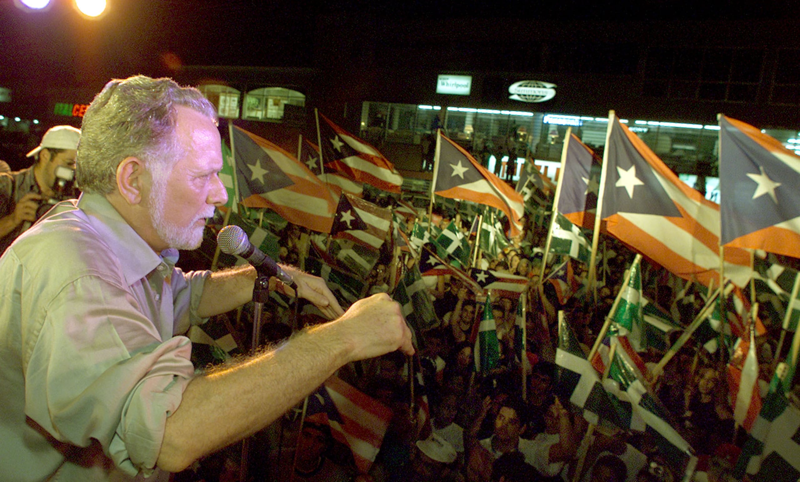 Rubén Berríos en la campaña de las elecciones del 2000. (Archivo / GFR Media)