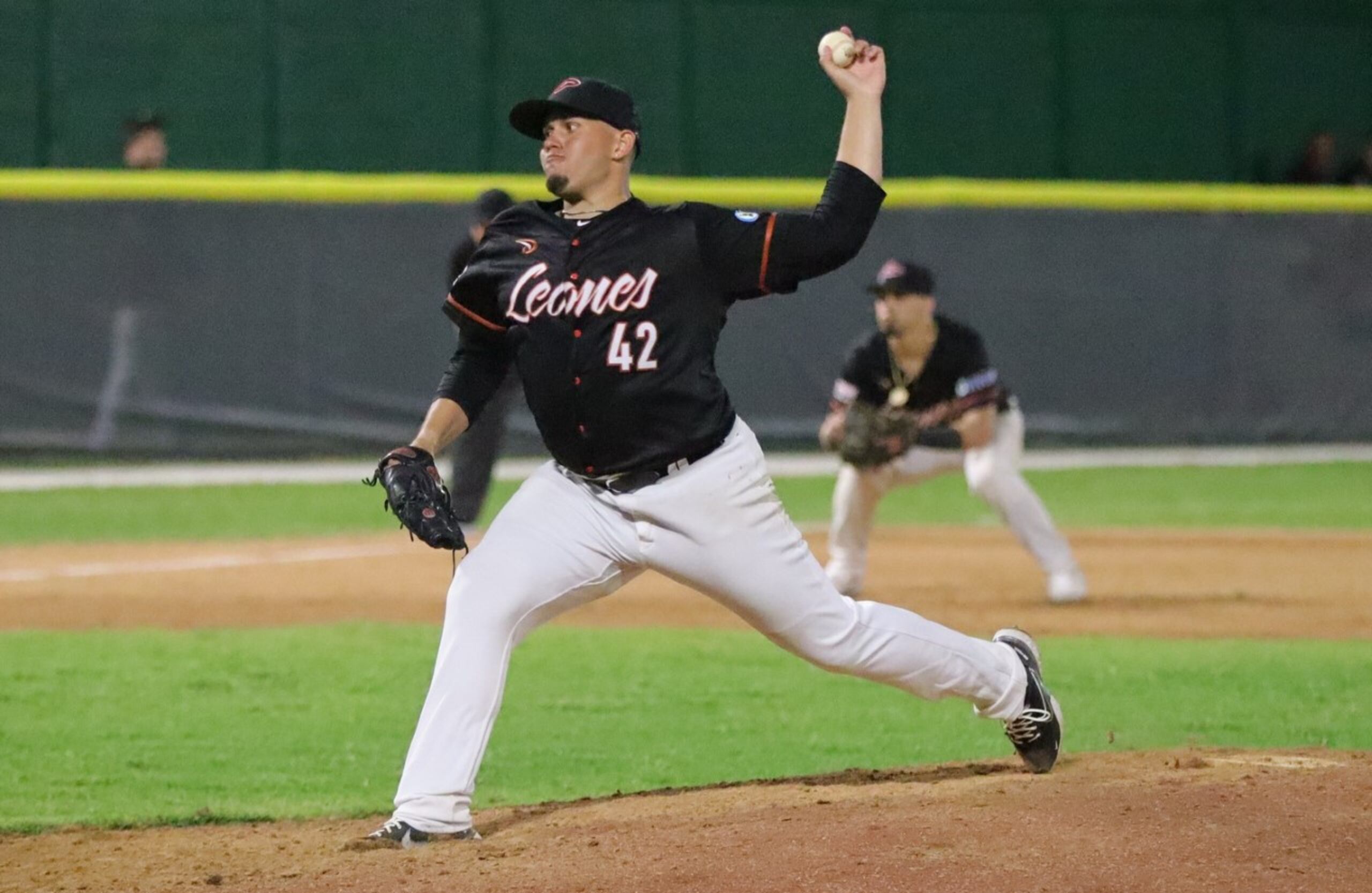 Sidney Duprey fue el lanzador ganador por los Leones