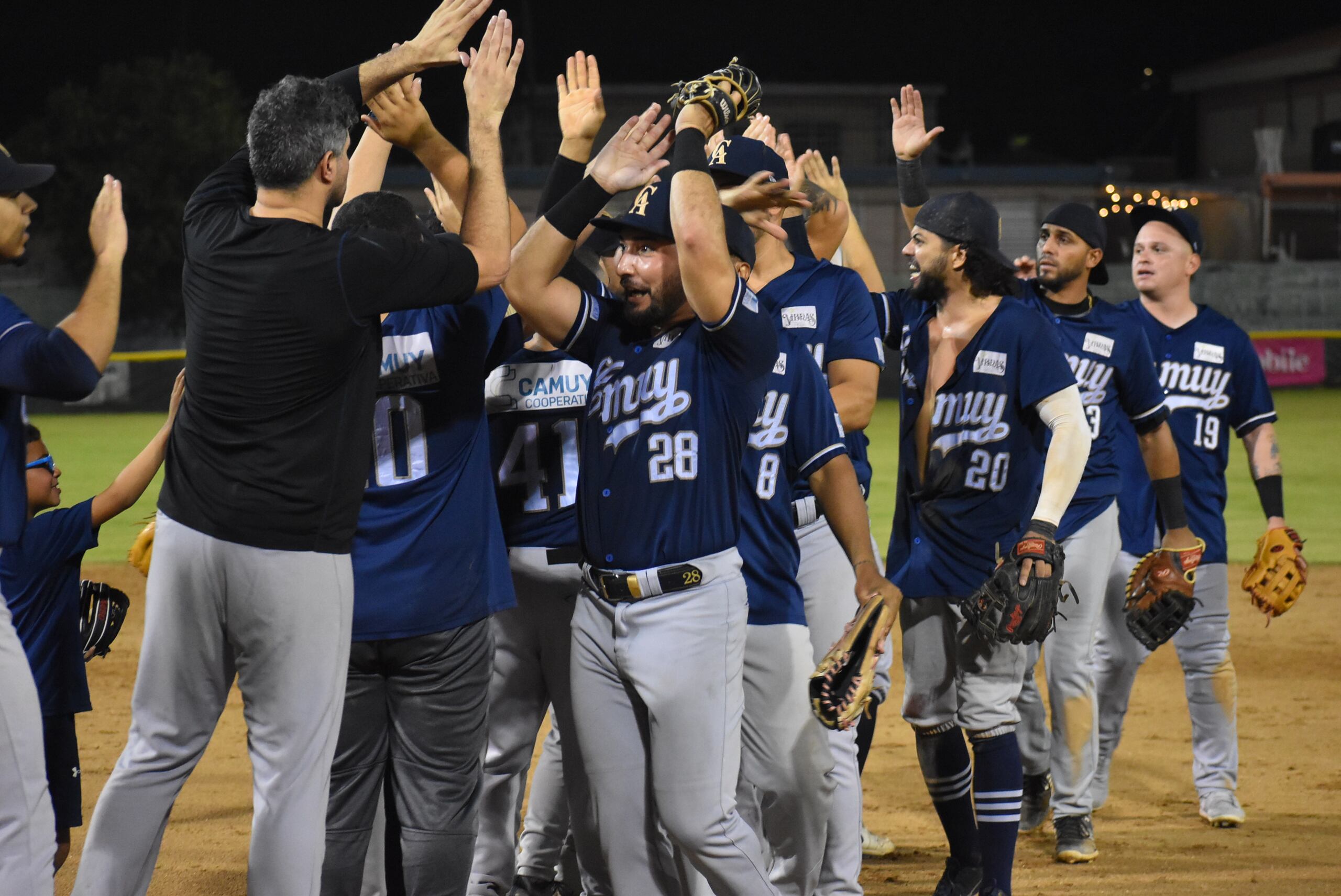 Los Arenosos de Camuy avanzan a su primera semifinal nacional en mucho tiempo.