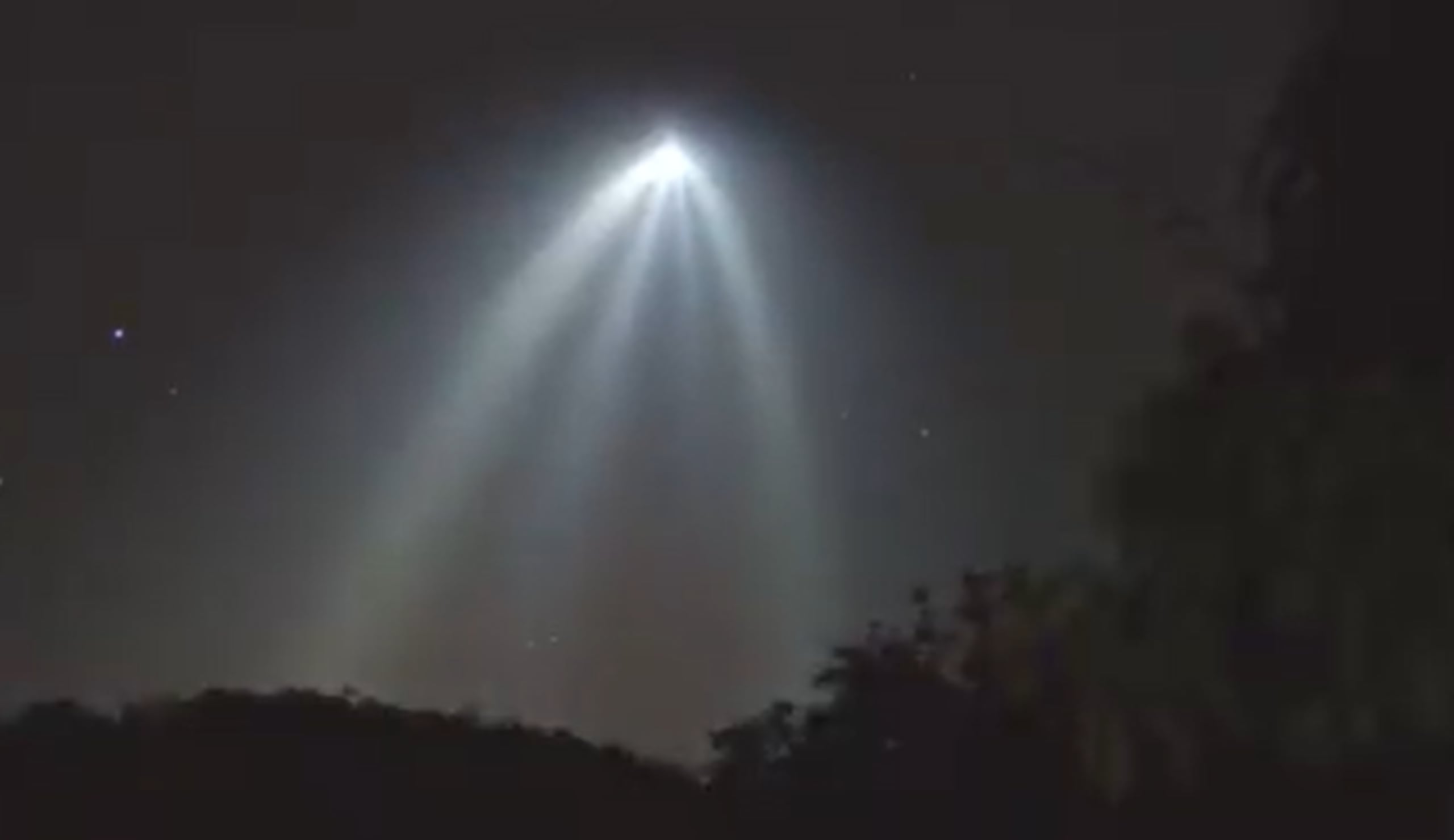 Captan desde Puerto Rico un hueco rojizo en la ionósfera ocasionado por el cohete de SpaceX.