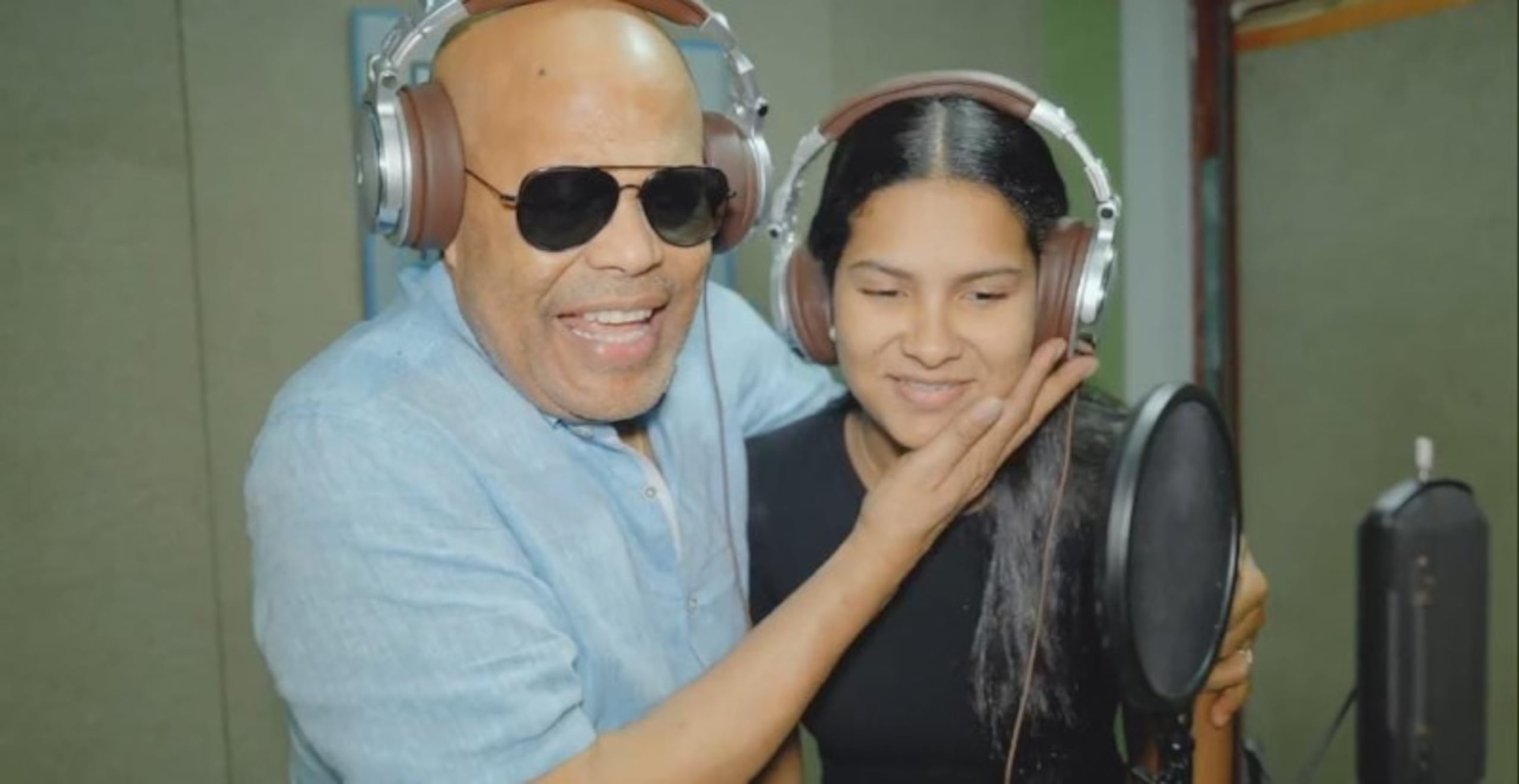 El cantante junto a su hija Ana.