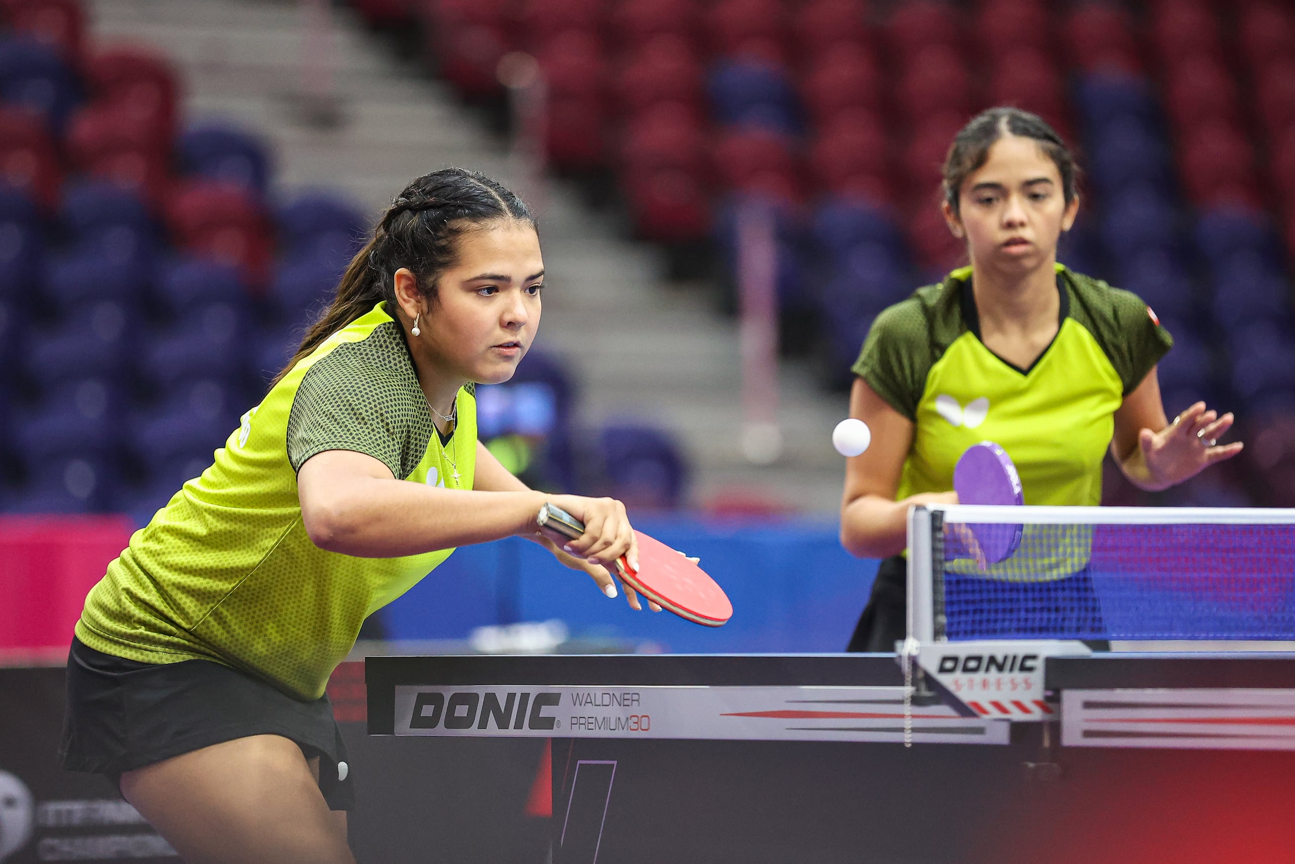 Adriana y Melanie Díaz (ITTF Américas)