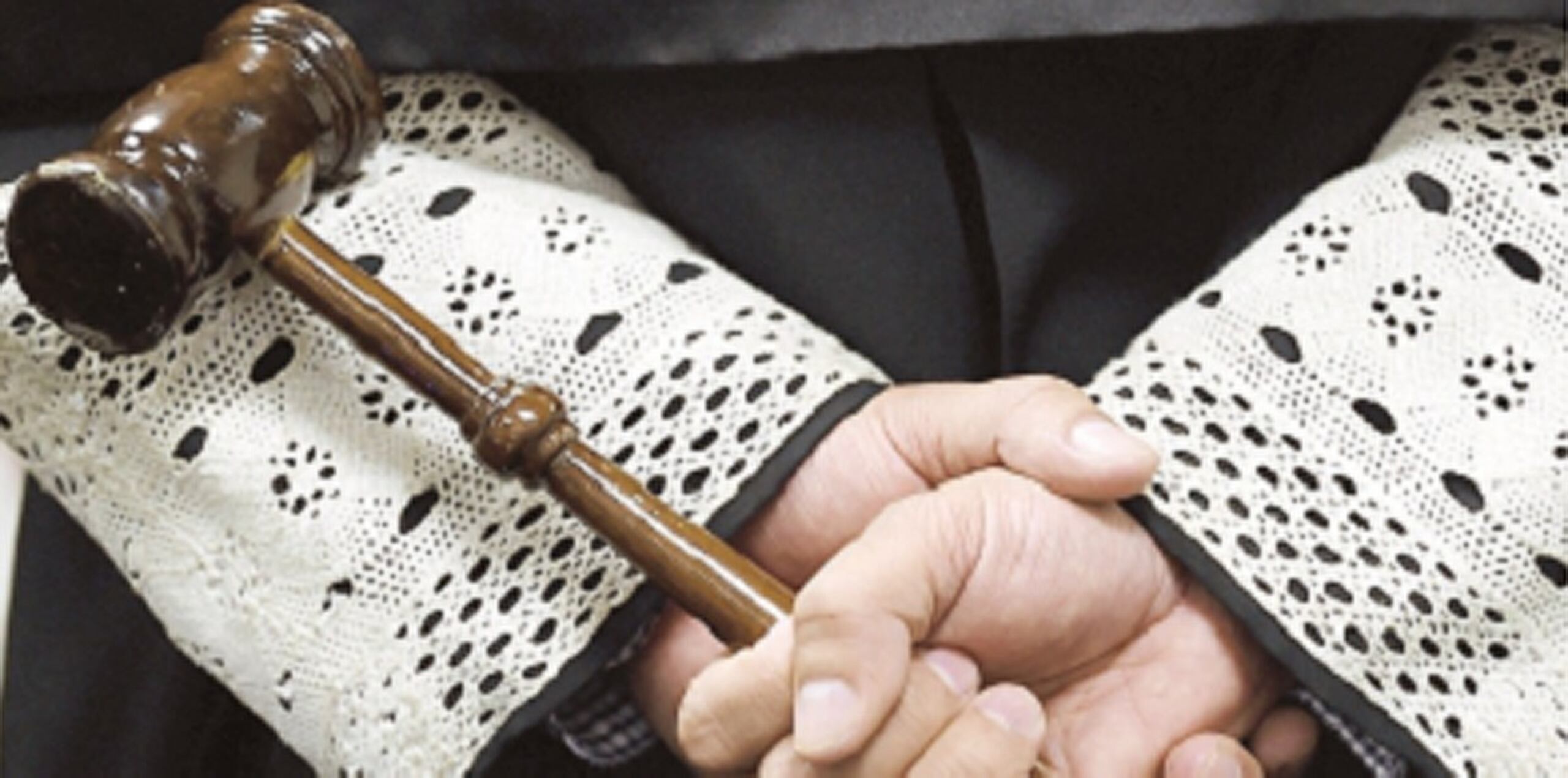 El Supremo denegó por segunda ocasión una petición para reducir la suspensión de empleo y sueldo de tres meses que impuso al juez municipal Carlos Quiñones Capacetti. (GFR Media)
