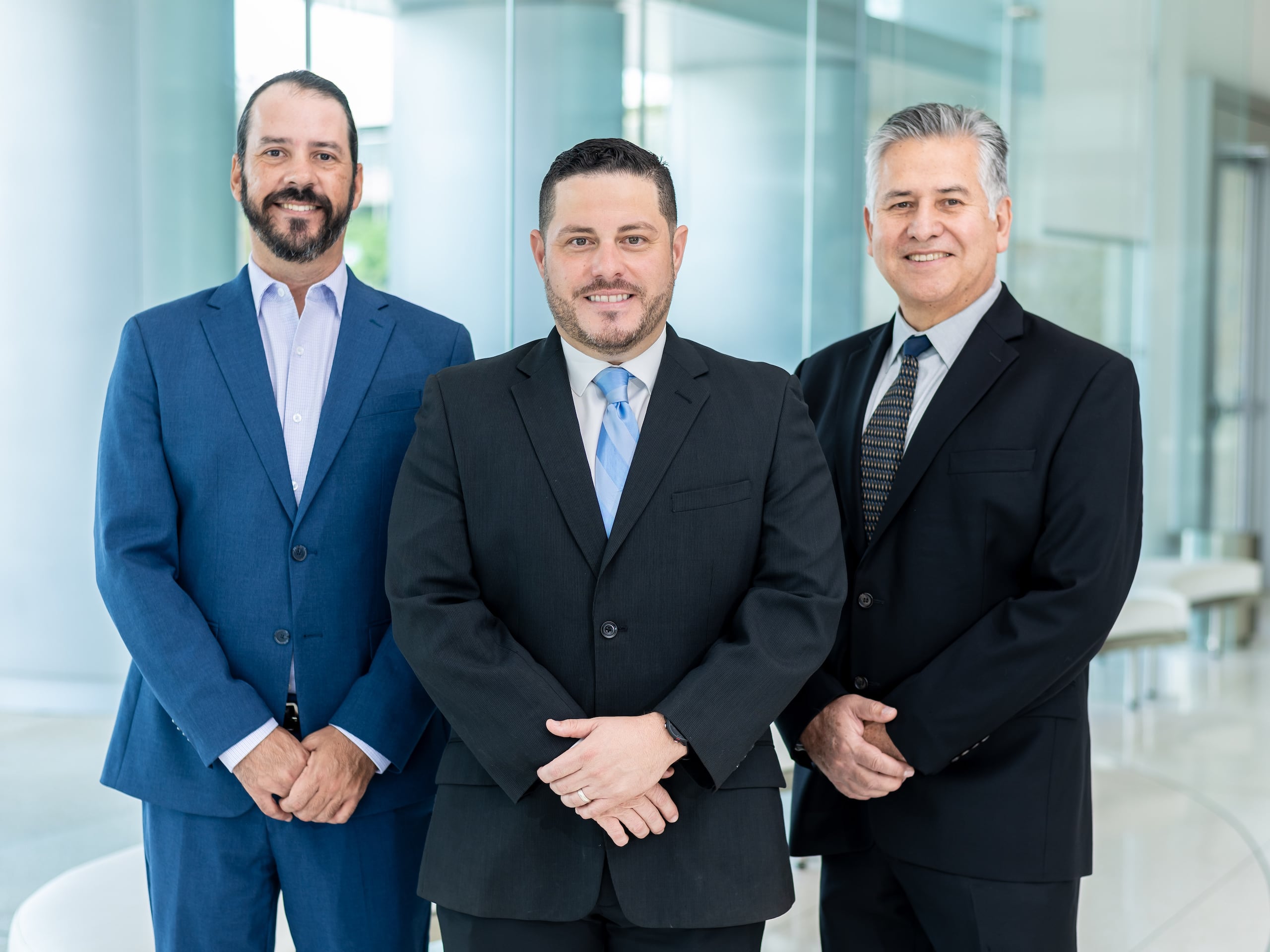 Mario Jordi Maura, director de Negocios; Eduardo Nicolau, director ejecutivo, y Martín Montoya, director de Operaciones del Centro Molecular de la UPR.
