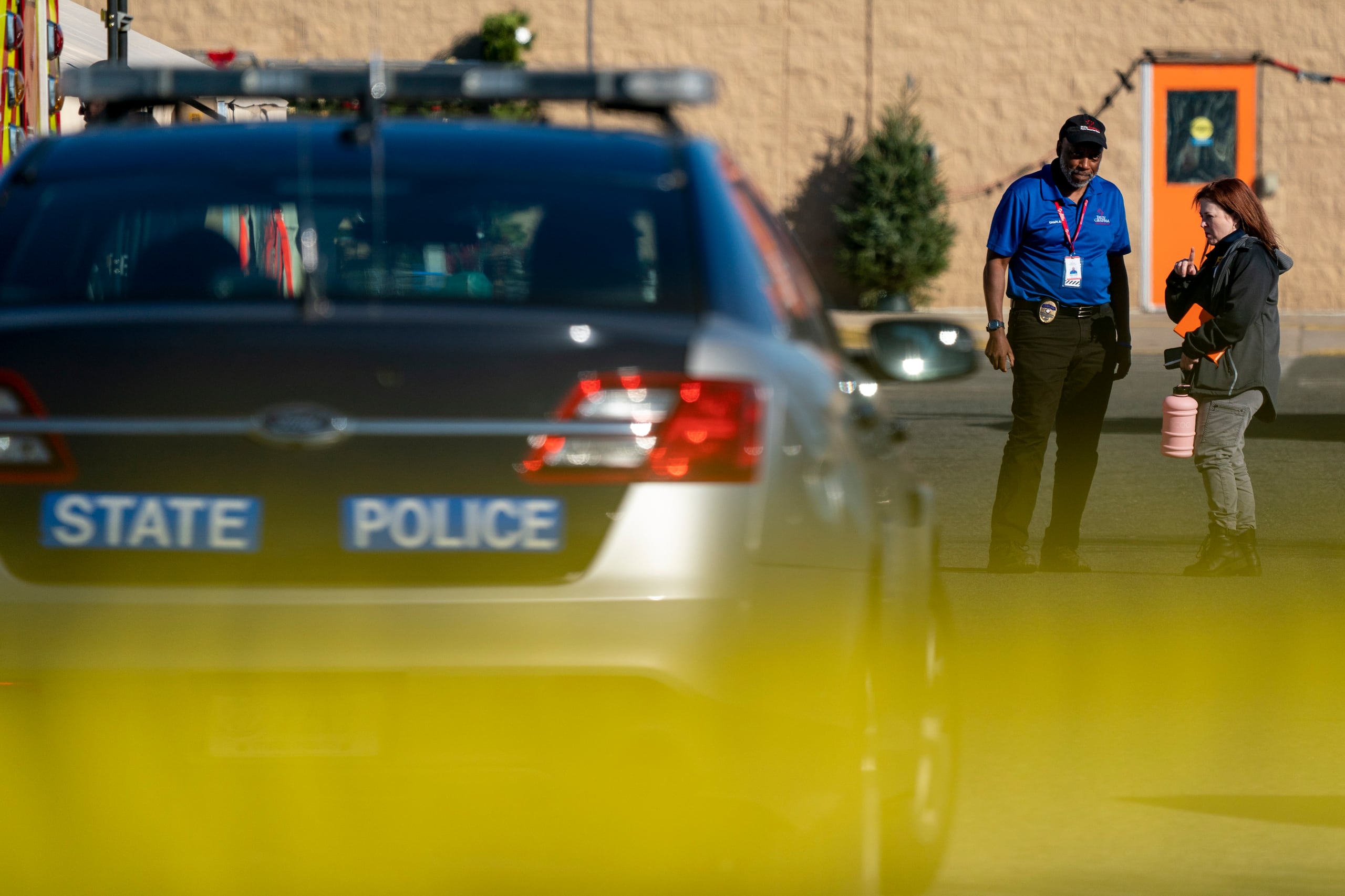 El imán, identificado como Hassan Sharif, fue tiroteado alrededor de las 6 de la mañana fuera de la mezquita Masjid Muhammad-Newark.