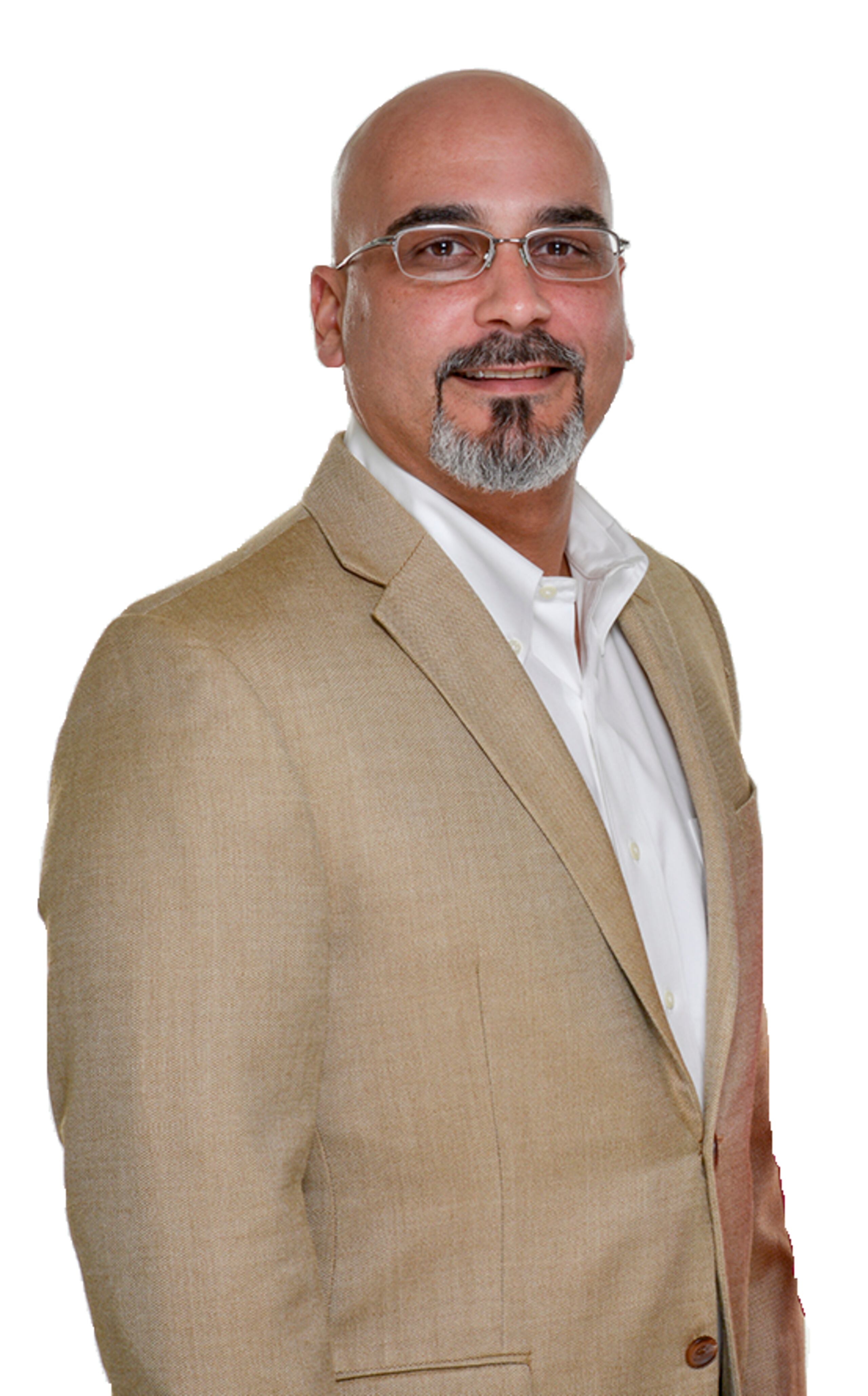 Eduardo Martí, Esq. es socio administrador de RiskOne Group.