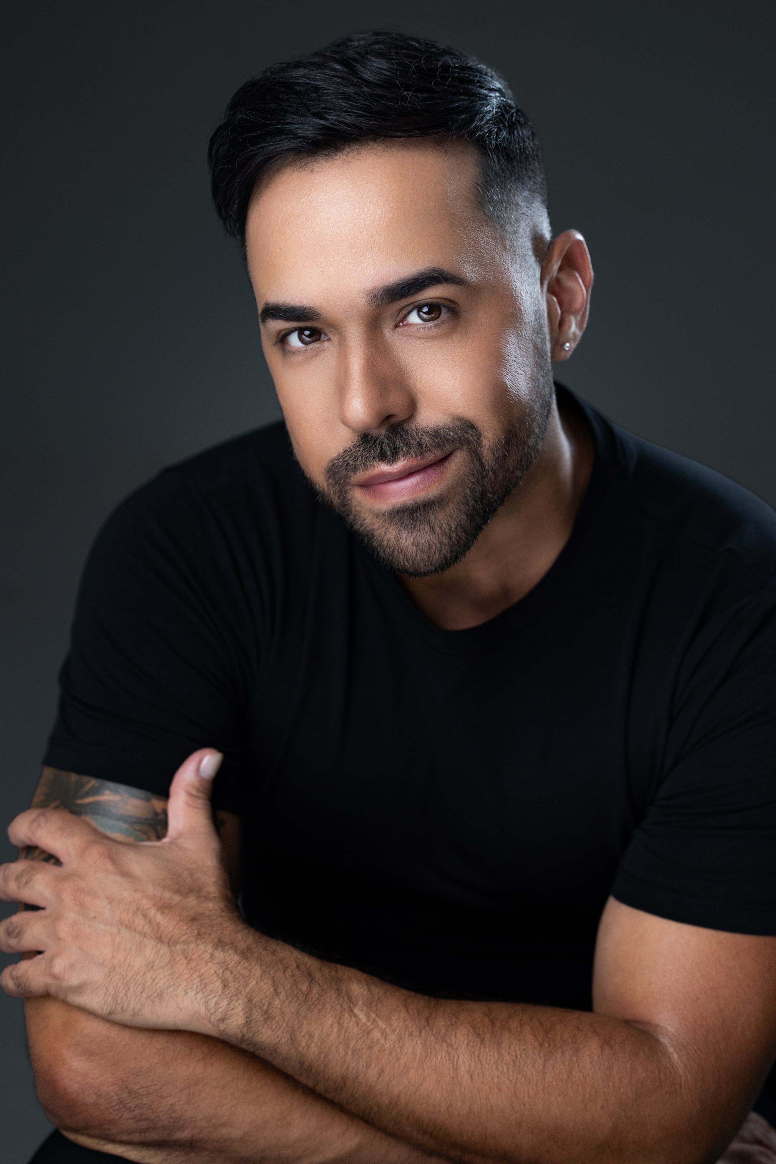 Con más de 30 años de experiencia, Danny Lugo viene a inyectar su esencia a la pieza original de James Kirkwood y Nicholas Dante.