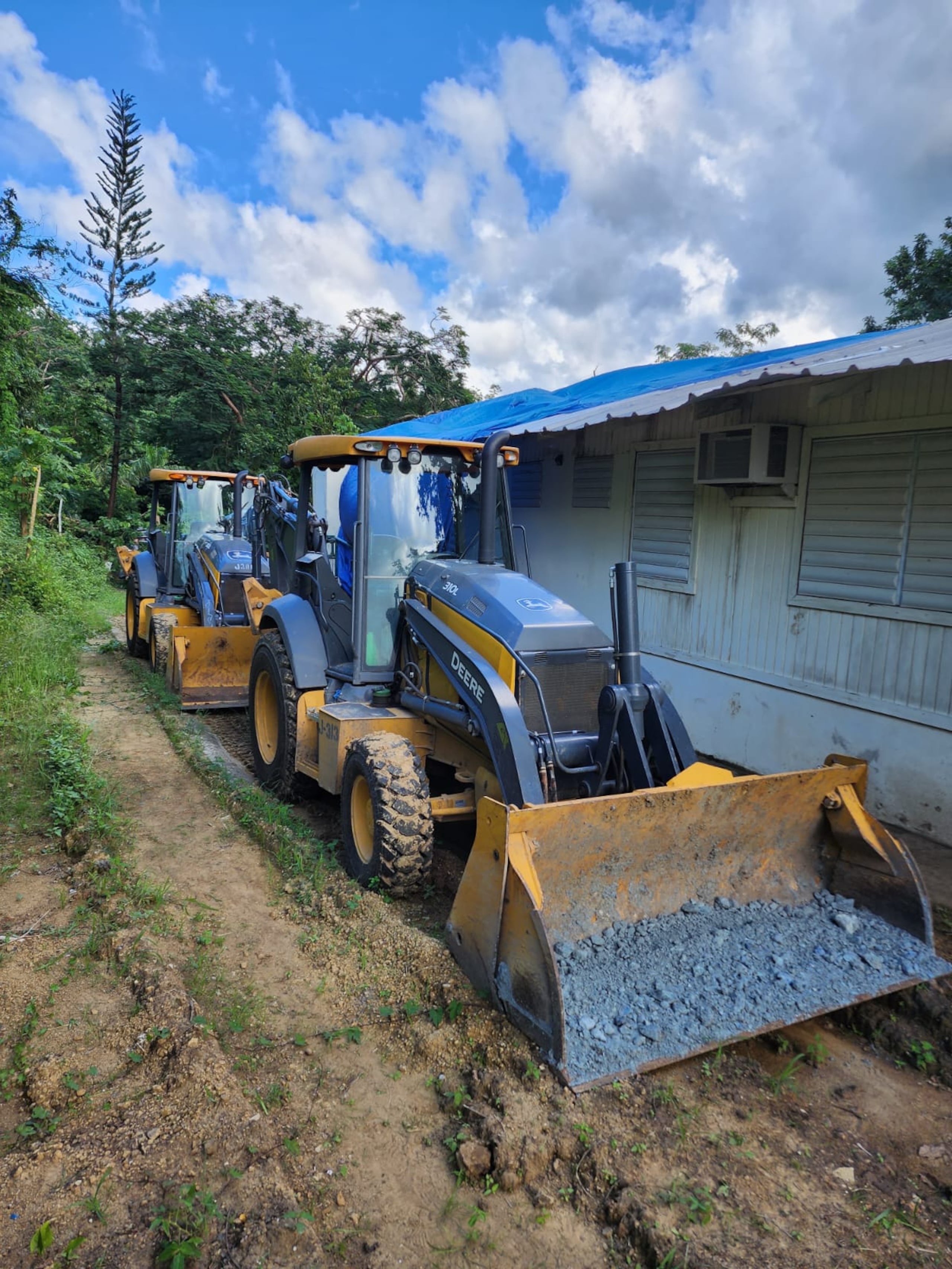 Imagen de archivo de dos excavadoras. (Archivo)