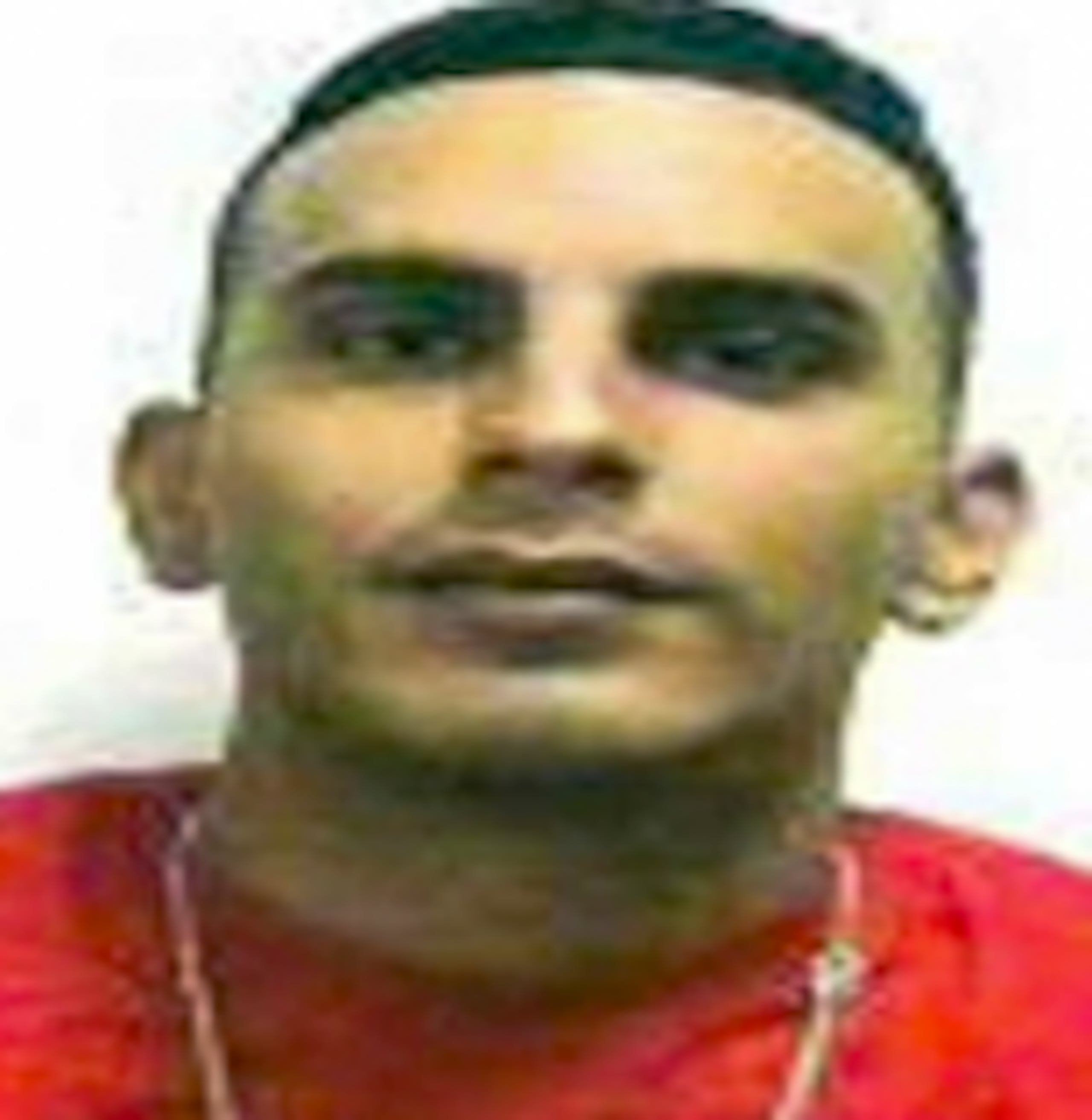 Josué Cruz Villanueva, de 34 años, es buscado por las autoridades por presuntamente participar en robo domiciliario ocurrido el 22 de abril de 2025, en Naranjito.