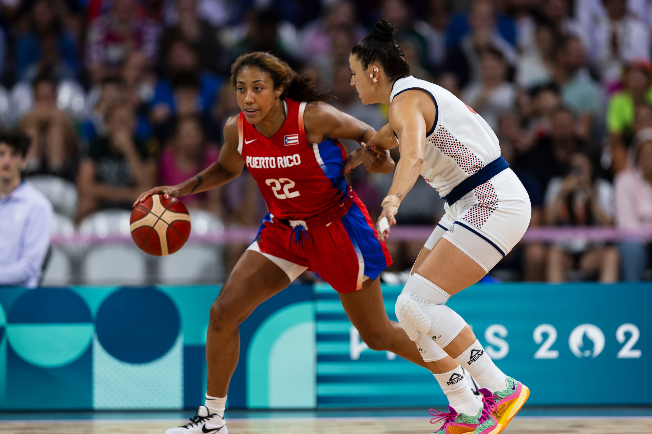 Arella Guirantes es una de las figuras fundamentales en la ofensiva del equipo boricua.