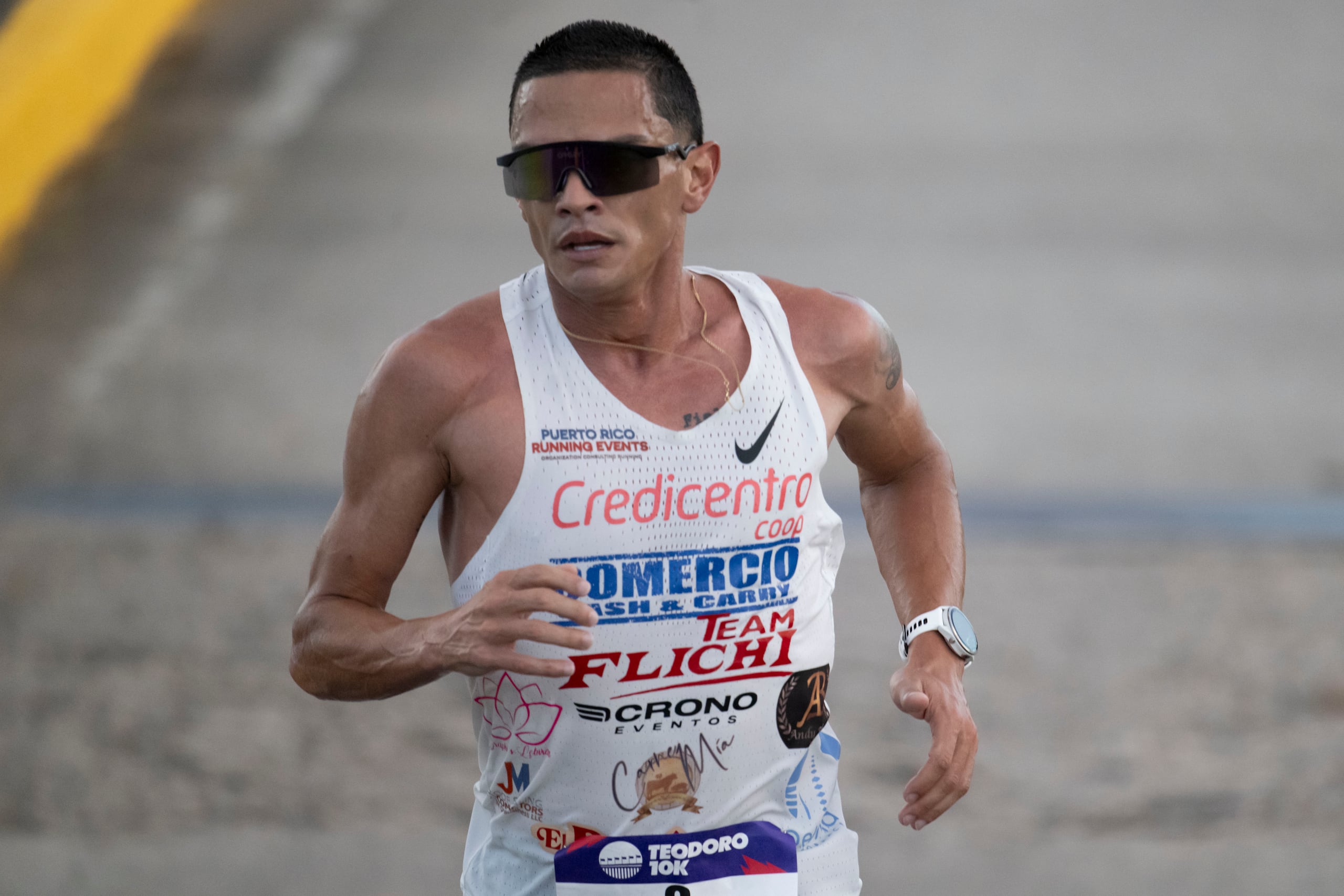 Alexander Torres ganó la rama masculina del 10K del Puente Teodoro Moscoso.