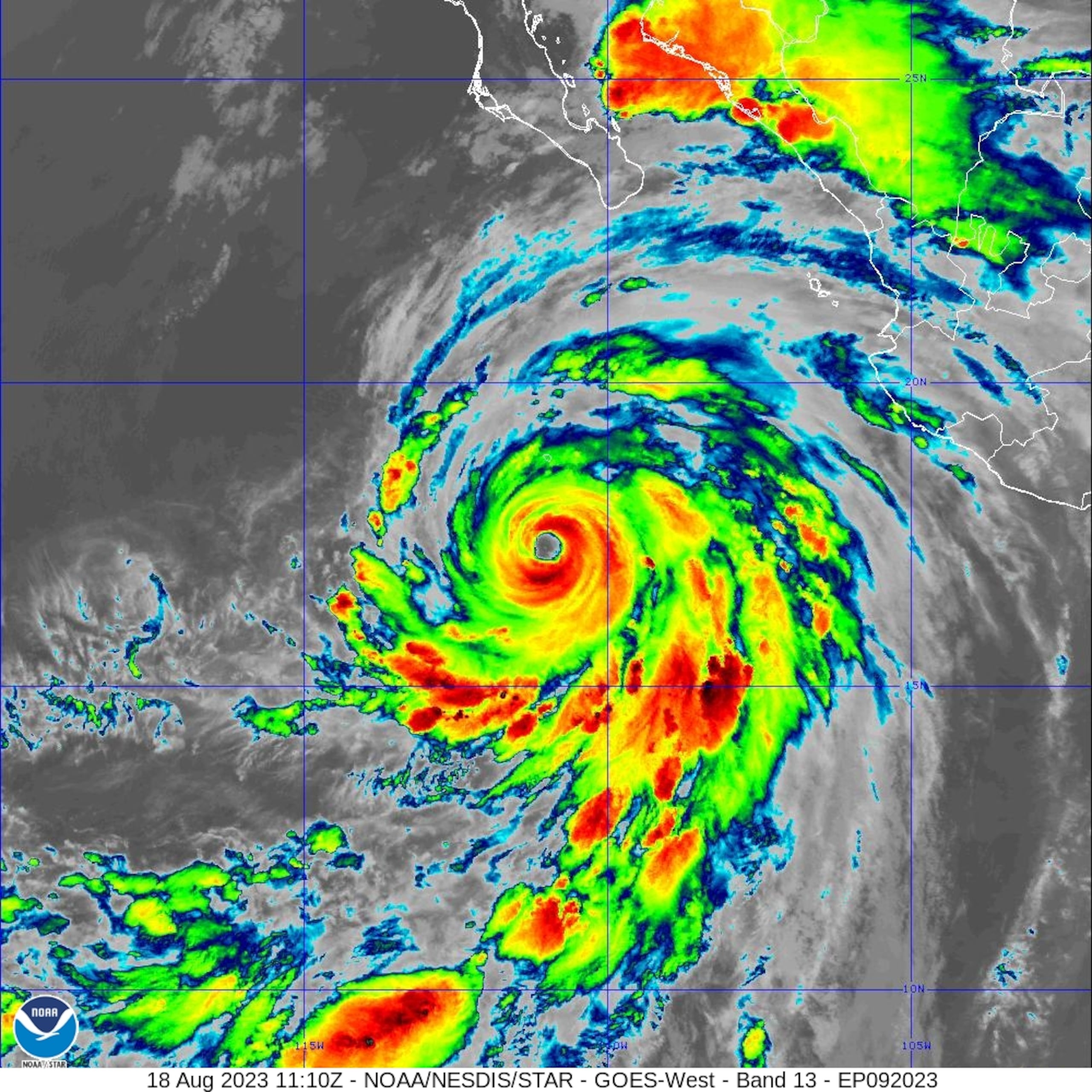 Imagen de satélite del huracán Hilary el 18 de agosto de 2023.