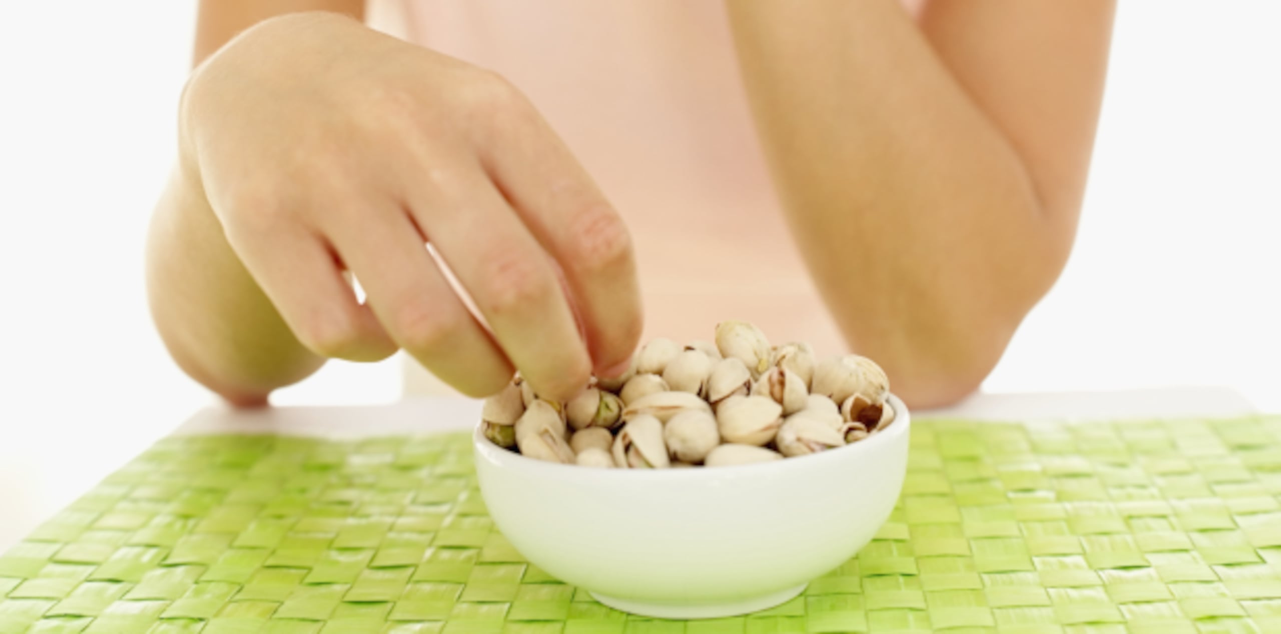 Las nueces (maní, almendra, pistacho, etc.) tienen grasa, pero de la buena. (Archivo)