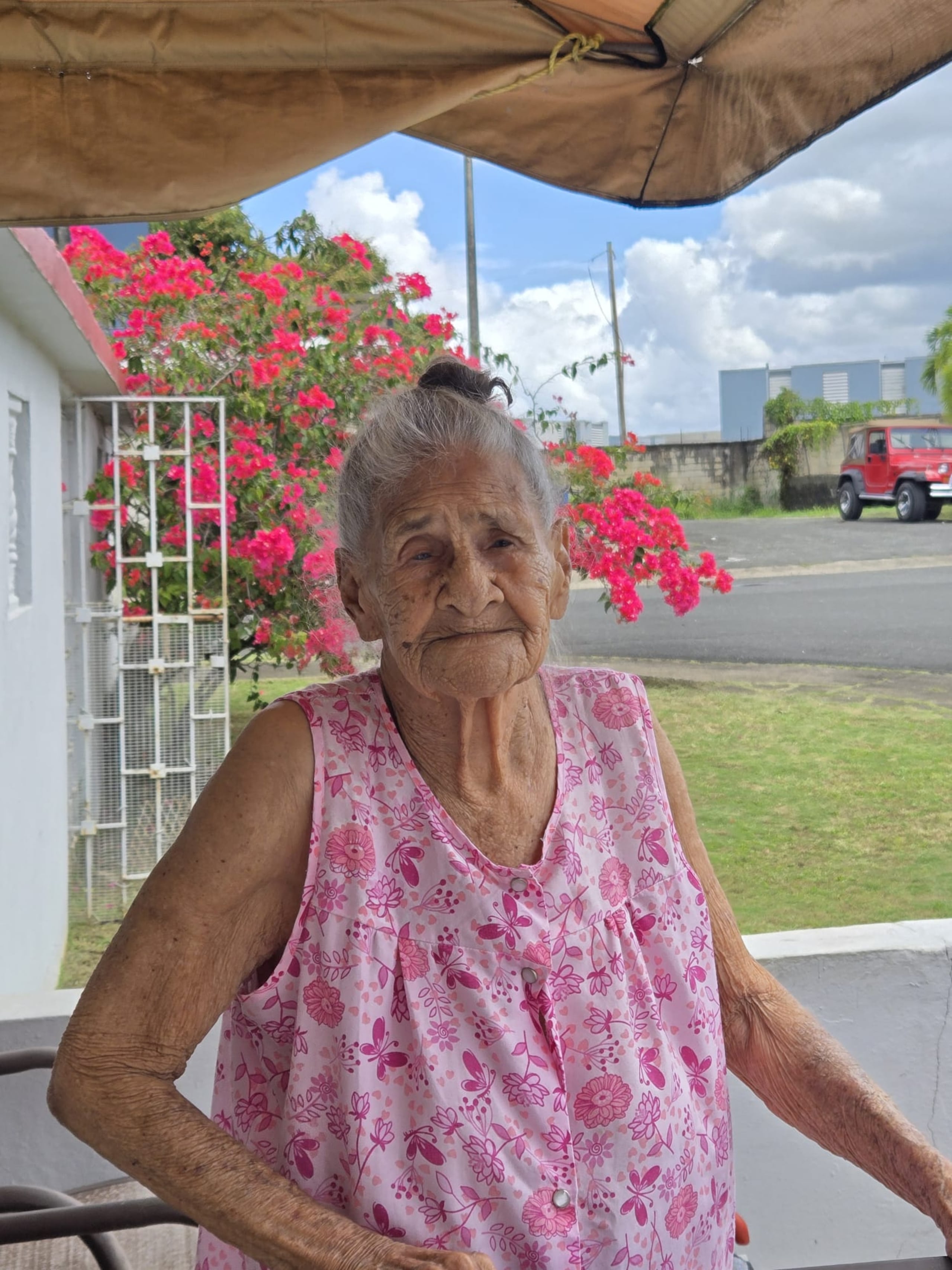 Doña Carmen pasará la fiesta como le gusta: en familia y bailando.