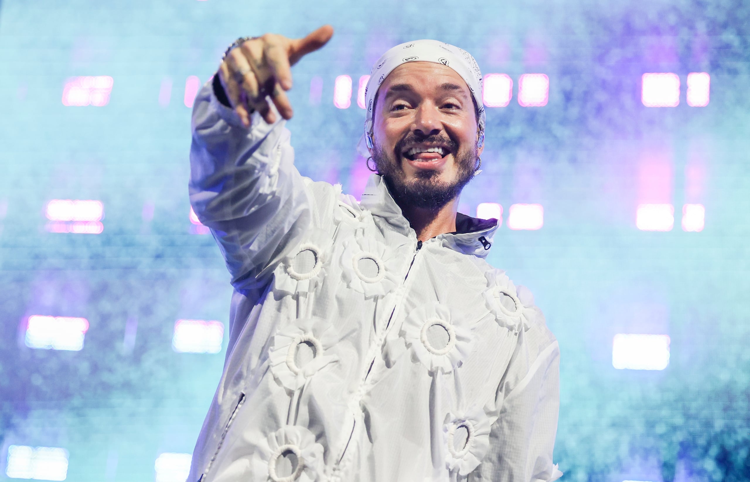 J Balvin asegura que su nuevo álbum lo dejó regresas a sus raíces, pero también le dio "paso hacia una mejor versión”.