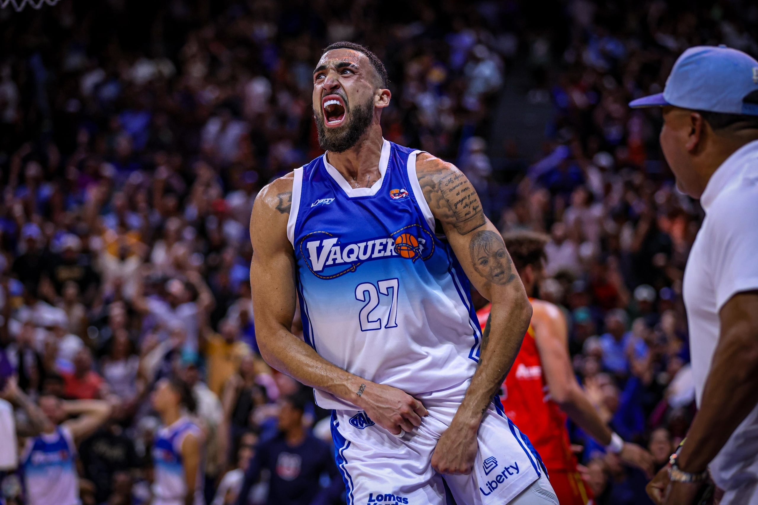 Chris Duarte anotó 27 puntos en el primer partido de los cuartos de final del BSN entre los Vaqueros de Bayamón y los Gigantes de Carolina-Canóvanas.