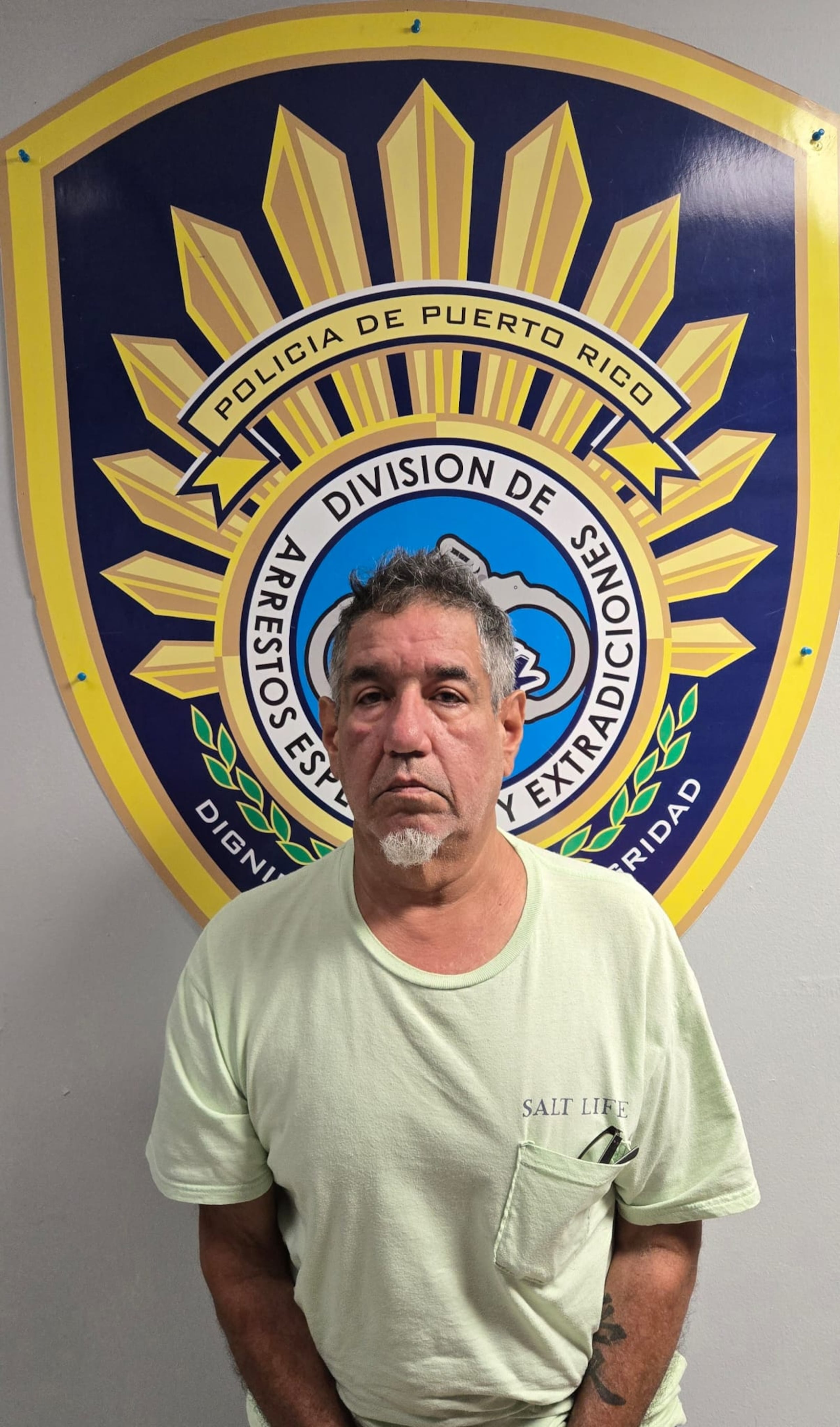 Marcos Romero Rodríguez es requerido por el estado de Louisiana, donde se expidió una orden de arresto por el delito de incendio malicioso.