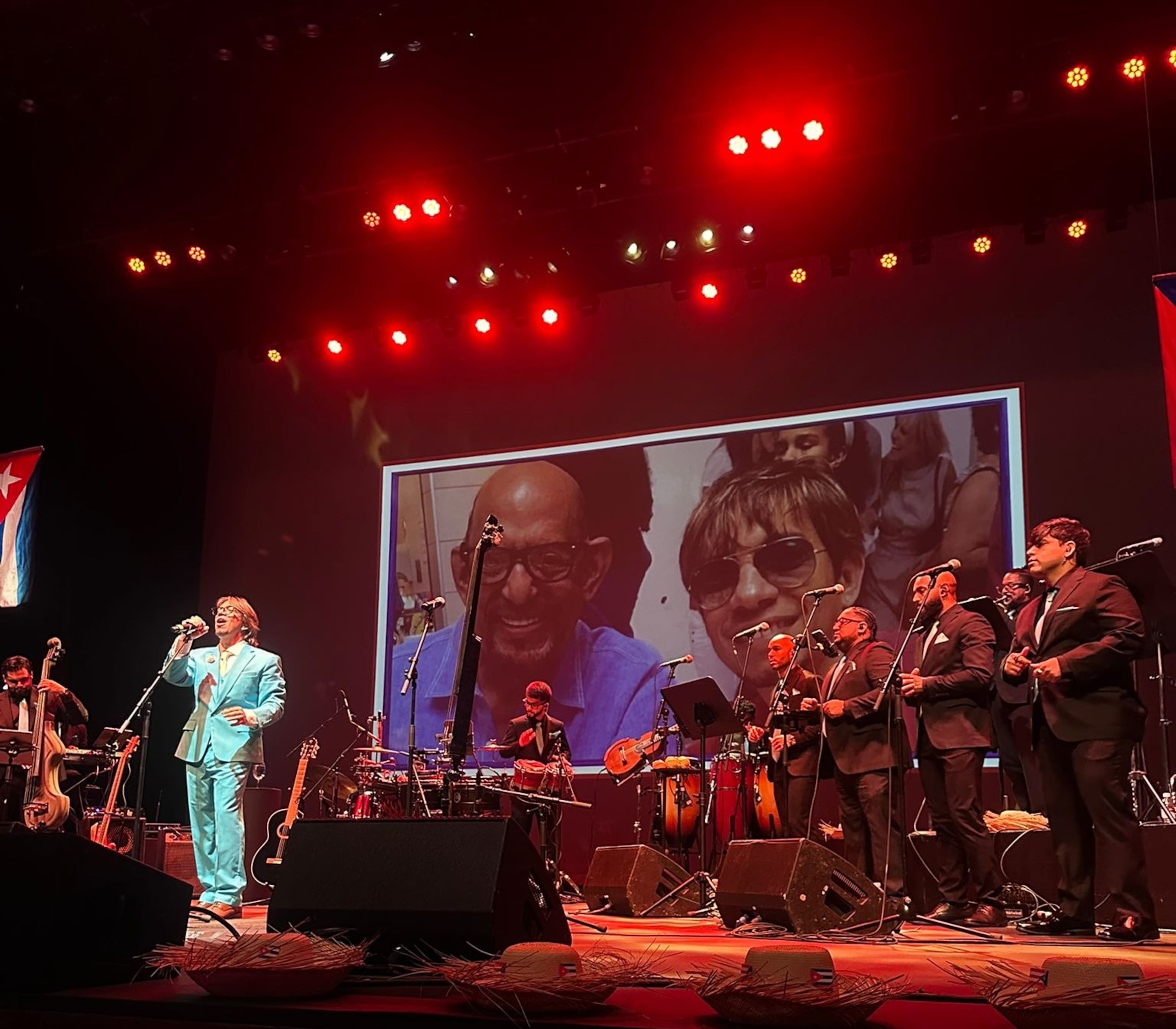 El compositor y director musical de San Juan Habana llevó al público por un viaje a través de su vida artística.