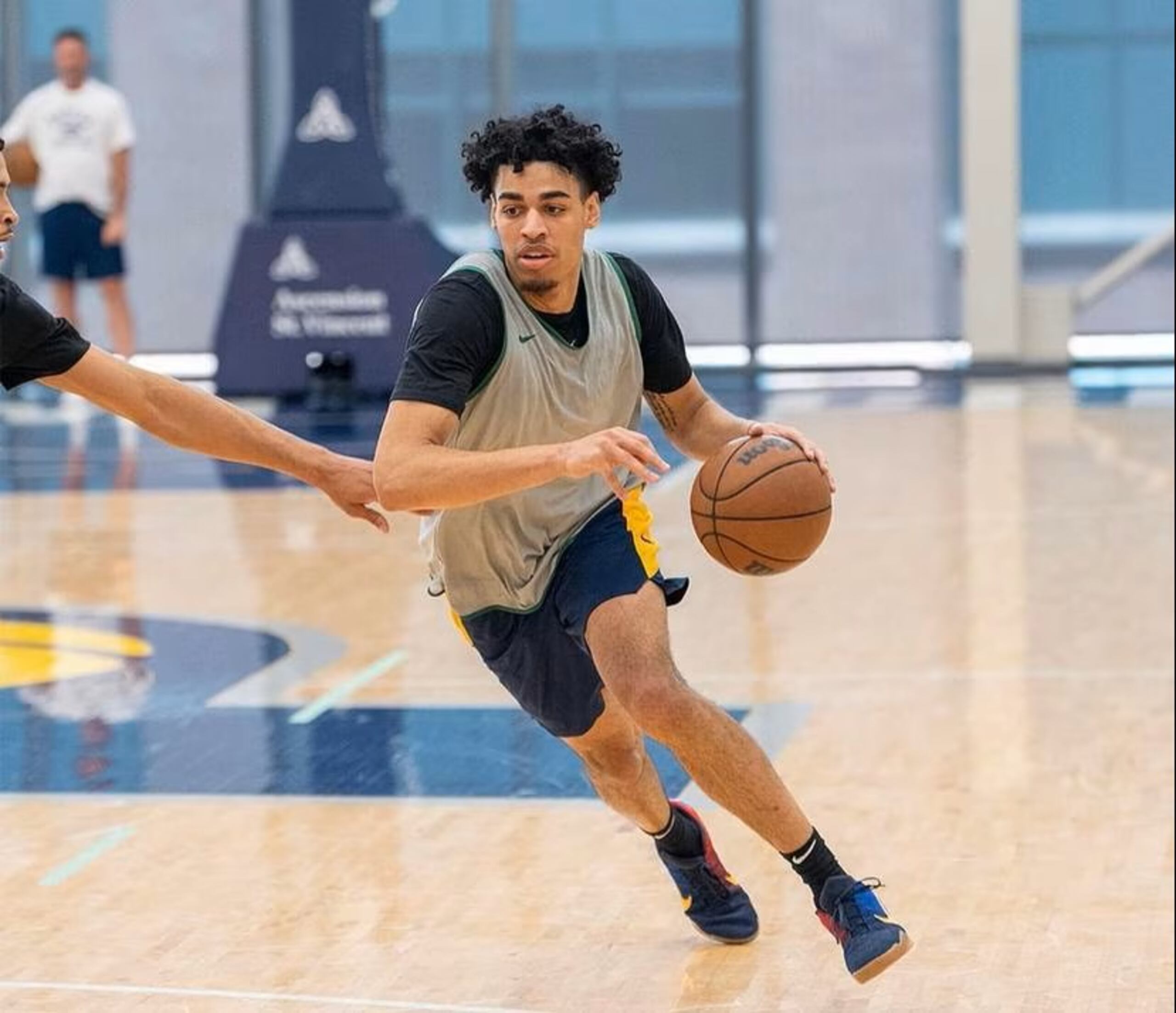 Julian Strawther formó parte de la selección nacional de Puerto Rico Sub-19.