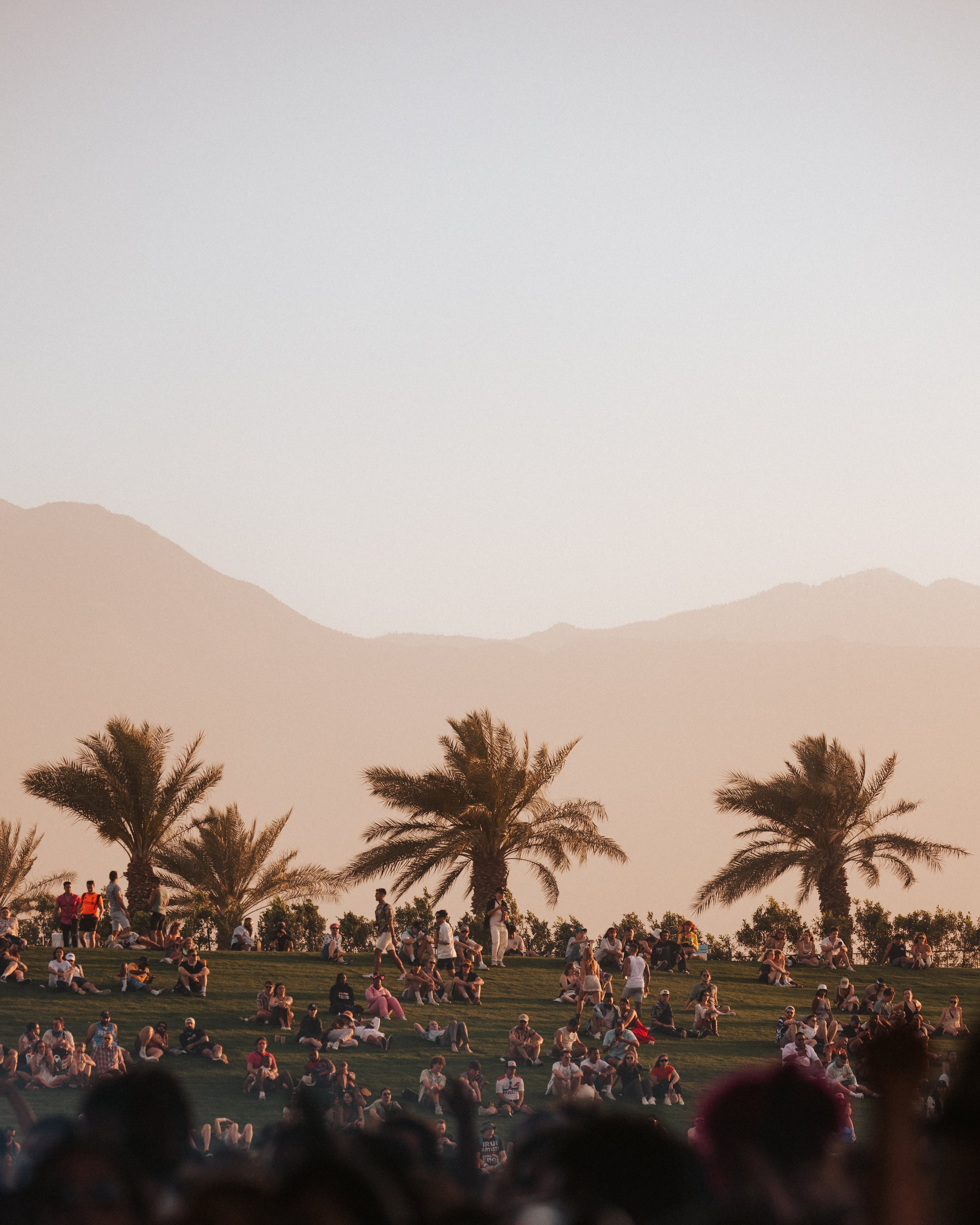 Un temblor de tierra de magnitud 3.8 en la escala de Richter sacudió la mañana de este sábado el área de la ciudad desértica de Indio donde este fin de semana comenzó la 23 edición del Festival de Coachella. (EFE/ Julian Bajsel/Coachella)
