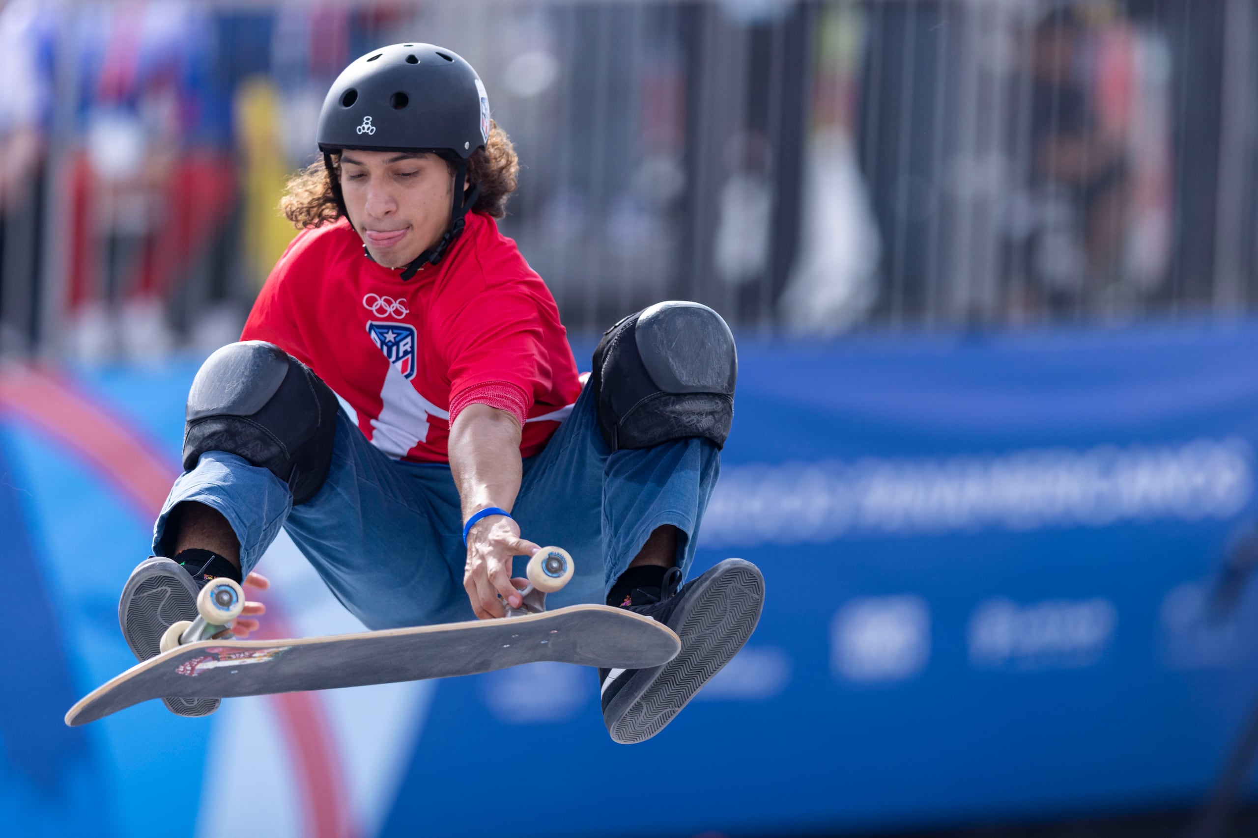 Steven Piñeiro compite hoy miércoles en la primera ronda de la modalidad Park del deporte de patineta.