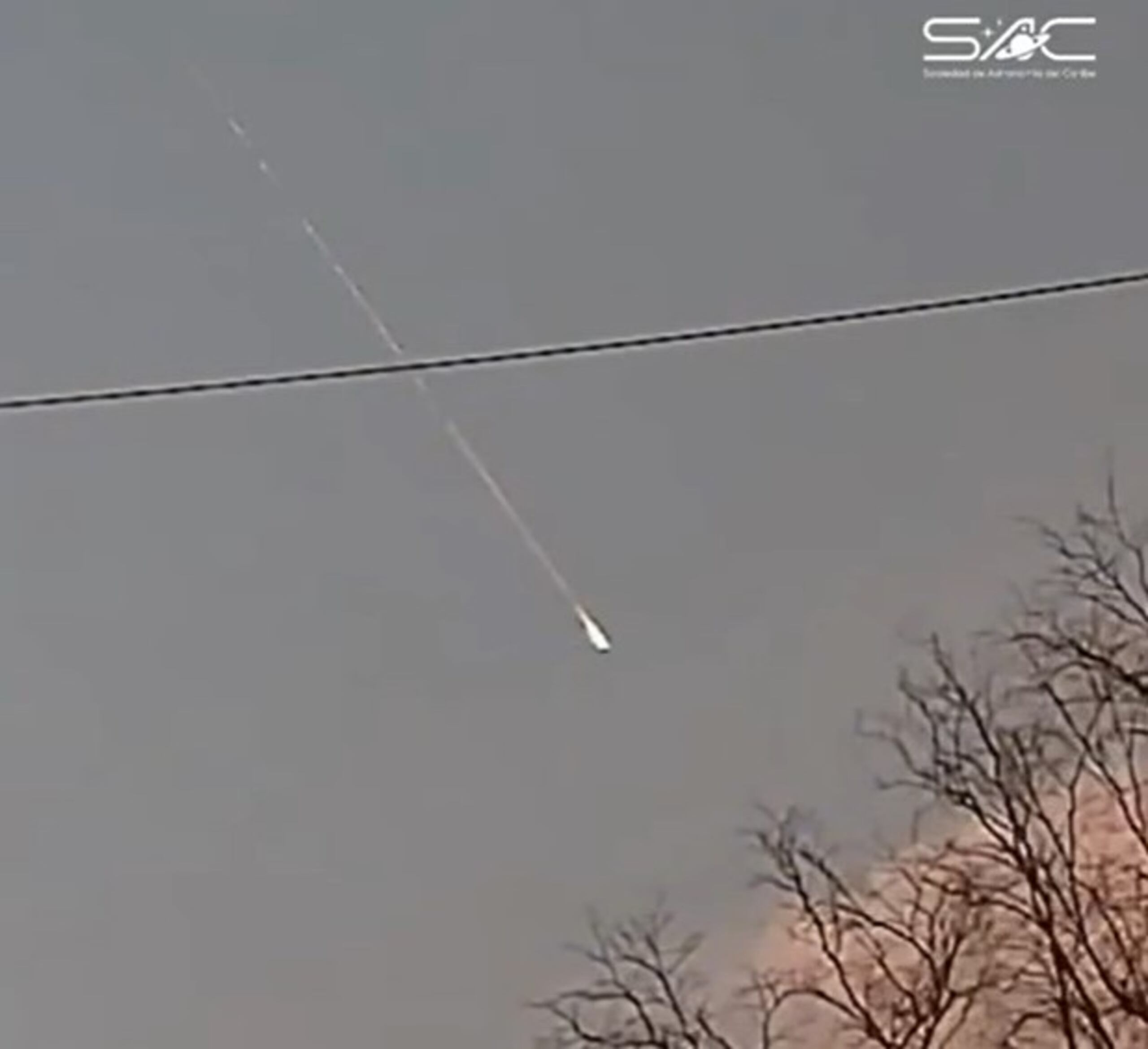 La Sociedad Astronómica del Caribe indicó que este meteoro no está relacionado a ninguna lluvia de meteoros, o sea que se trató de uno esporádico y muy probablemente ocasionado por una pequeña roca espacial desintegrándose a través de la atmósfera.