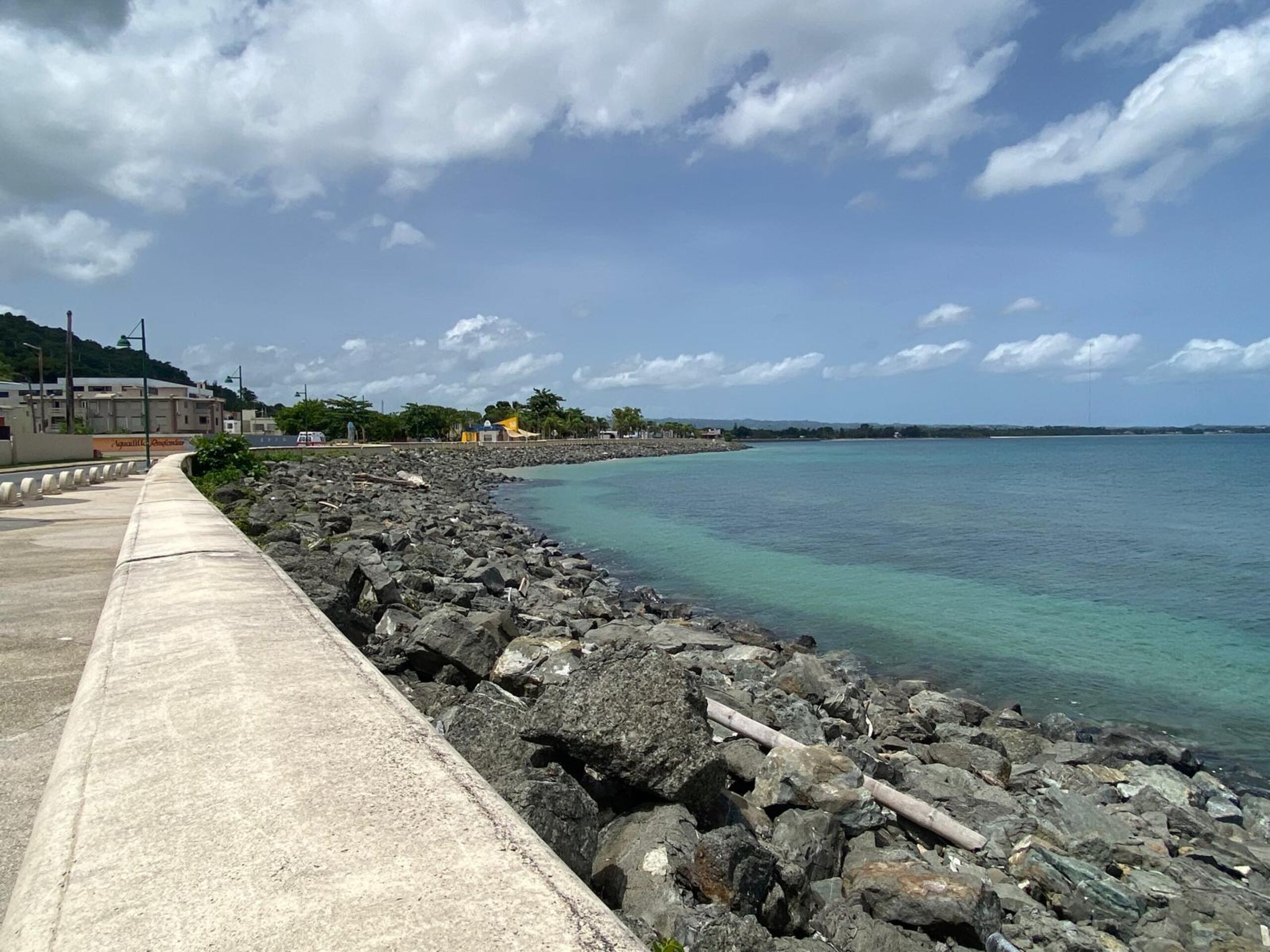 El Paseo Real Marina, un malecón que cuenta con playas, quioscos de comida y muy cerca de allí, es una de las amenidades.