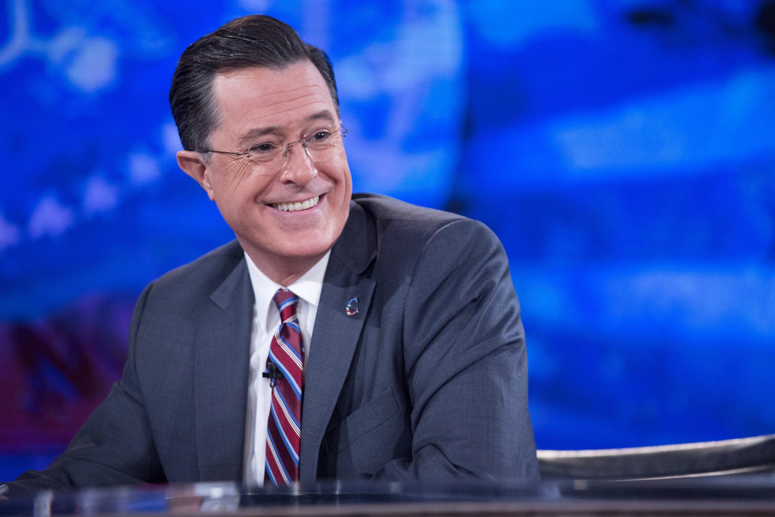 Según los medios de entretenimiento estadounidenses, hay rumores de que tanto Stephen Colbert como Jon Stewart, presentador del programa Daily Show de Comedy Central, estén en el punto de mira de los altos ejecutivos de Skydance Media, que pronto adquirirá Paramount Global.
