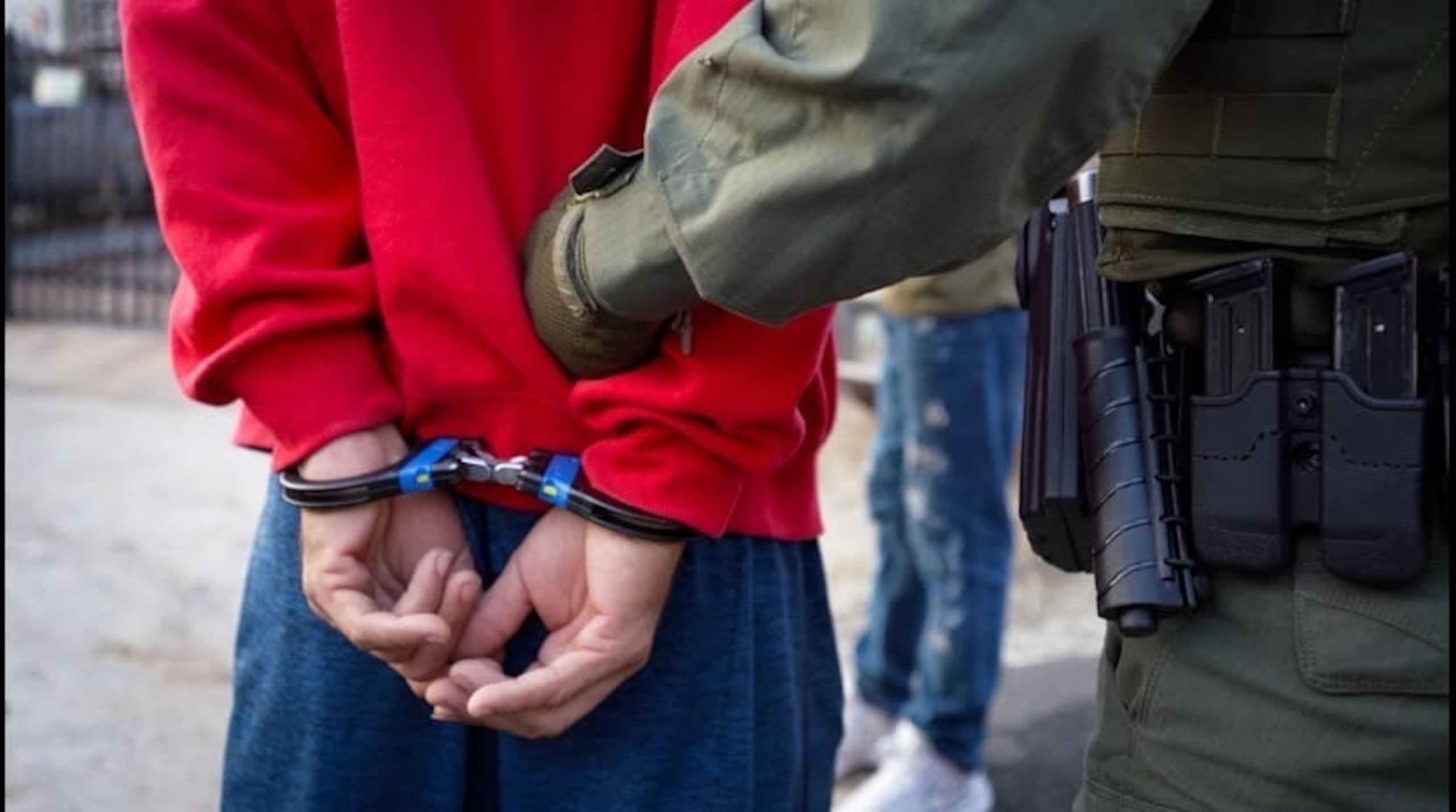 De los tripulantes detenidos en Boston, solo uno afronta un proceso judicial: Bobby Prieto, un filipino de 35 años detenido el pasado 24 de septiembre, cuando el crucero Norwegian Jewel, con capacidad para unos 2,300 pasajeros, se disponía a atracar en el puerto Flynn de esta ciudad.