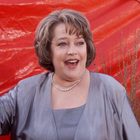 Casi irreconocible: el gran cambio de Kathy Bates que impresionó en los Golden Globes
