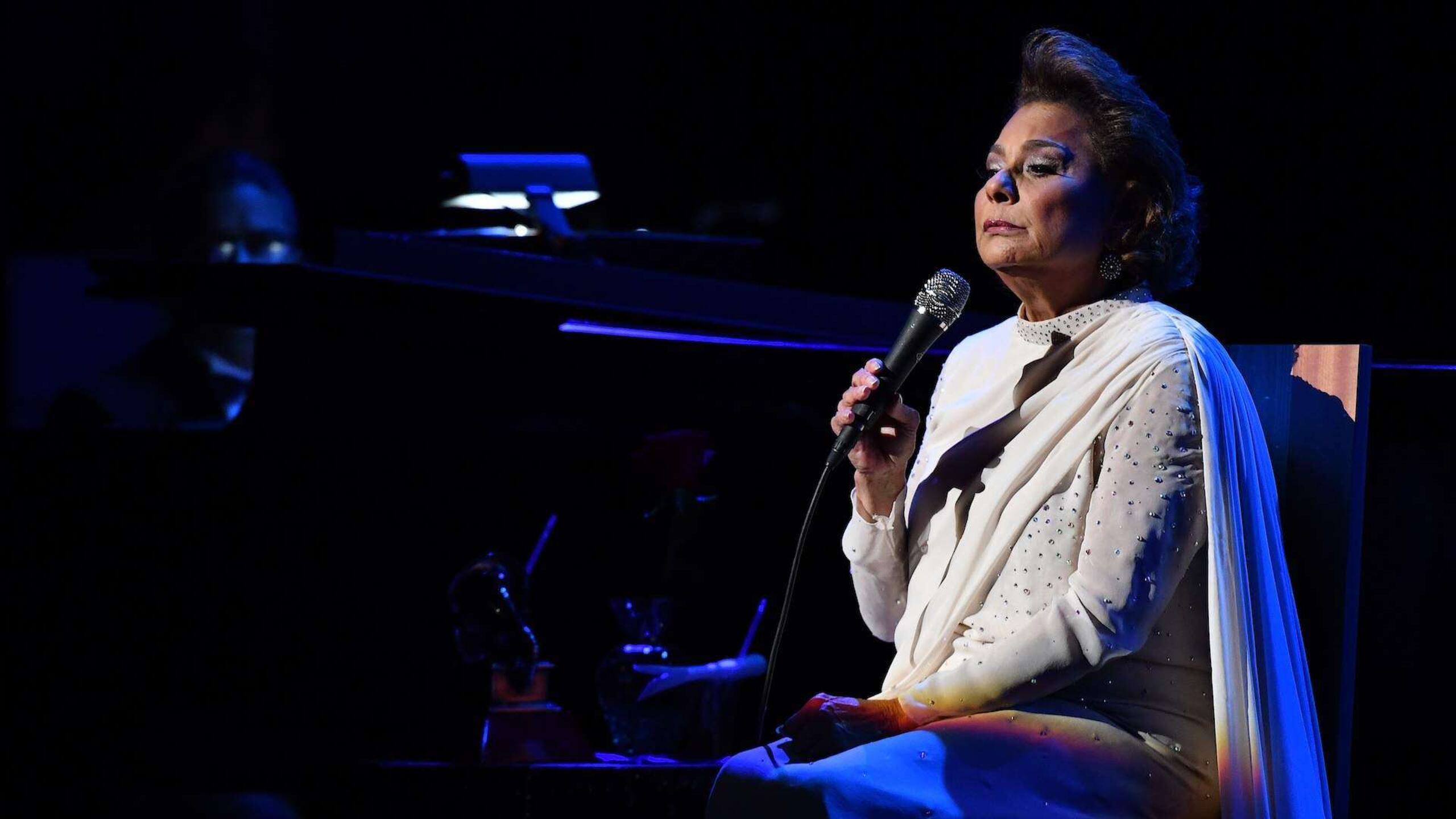 Estará acompañada por su orquesta en vivo, bajo la dirección del maestro Ito Colón.