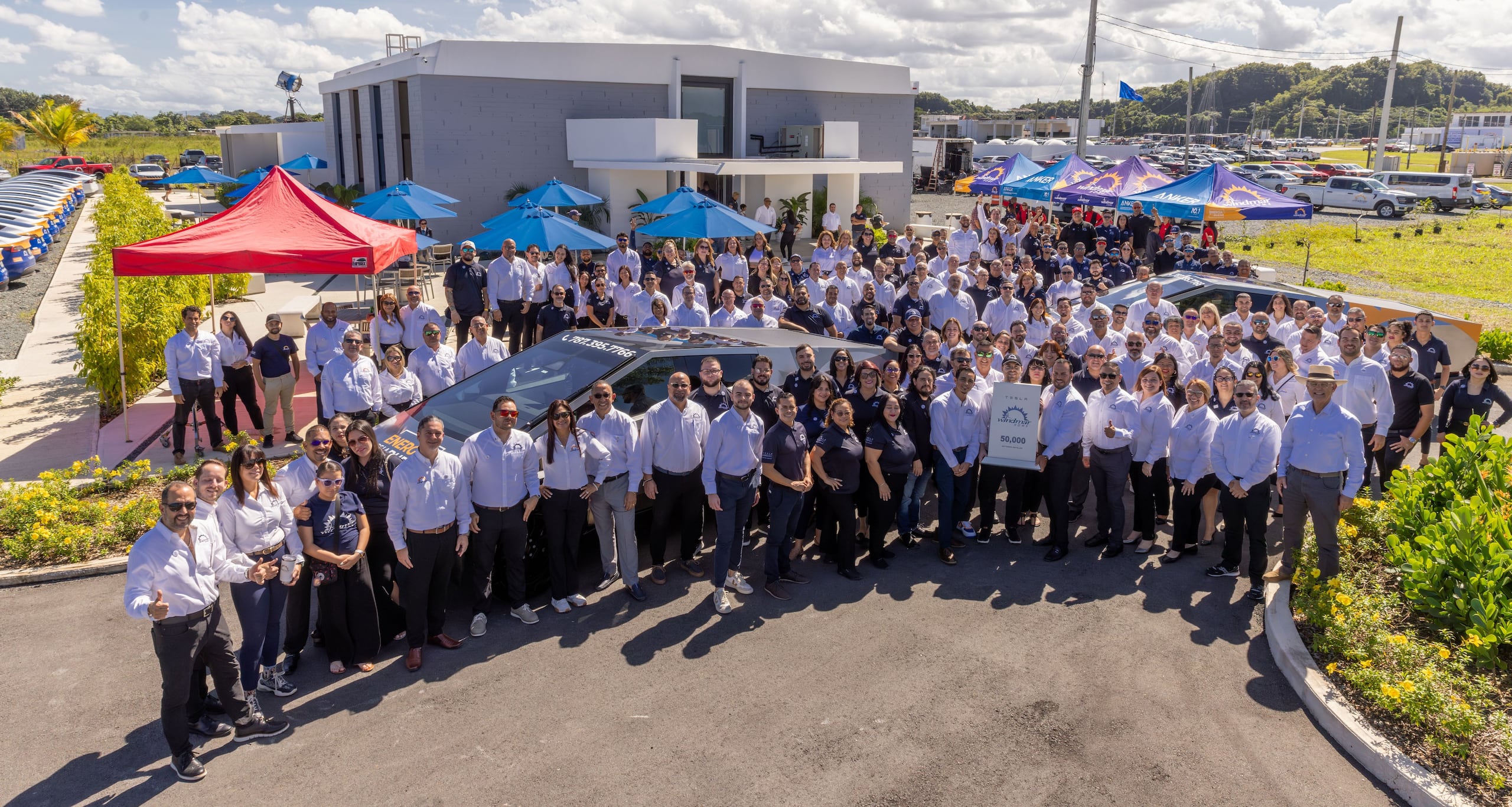 WindMar cuenta con el personal para ofrecer soluciones accesibles, eficientes y comprobadas para enfrentar la temporada de huracanes con confianza.