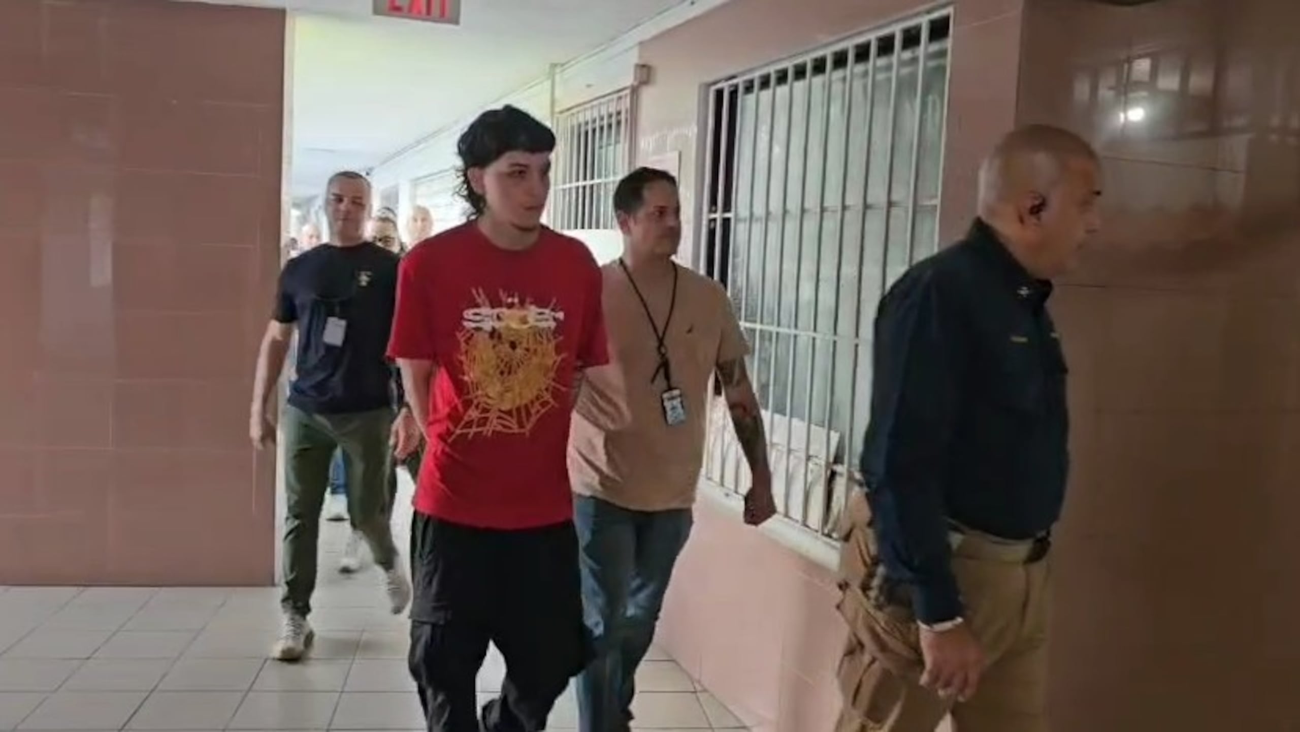 Kevin Meléndez Rivas, de 23 años, fue arrestado tras diligenciarse la orden de allanamiento.